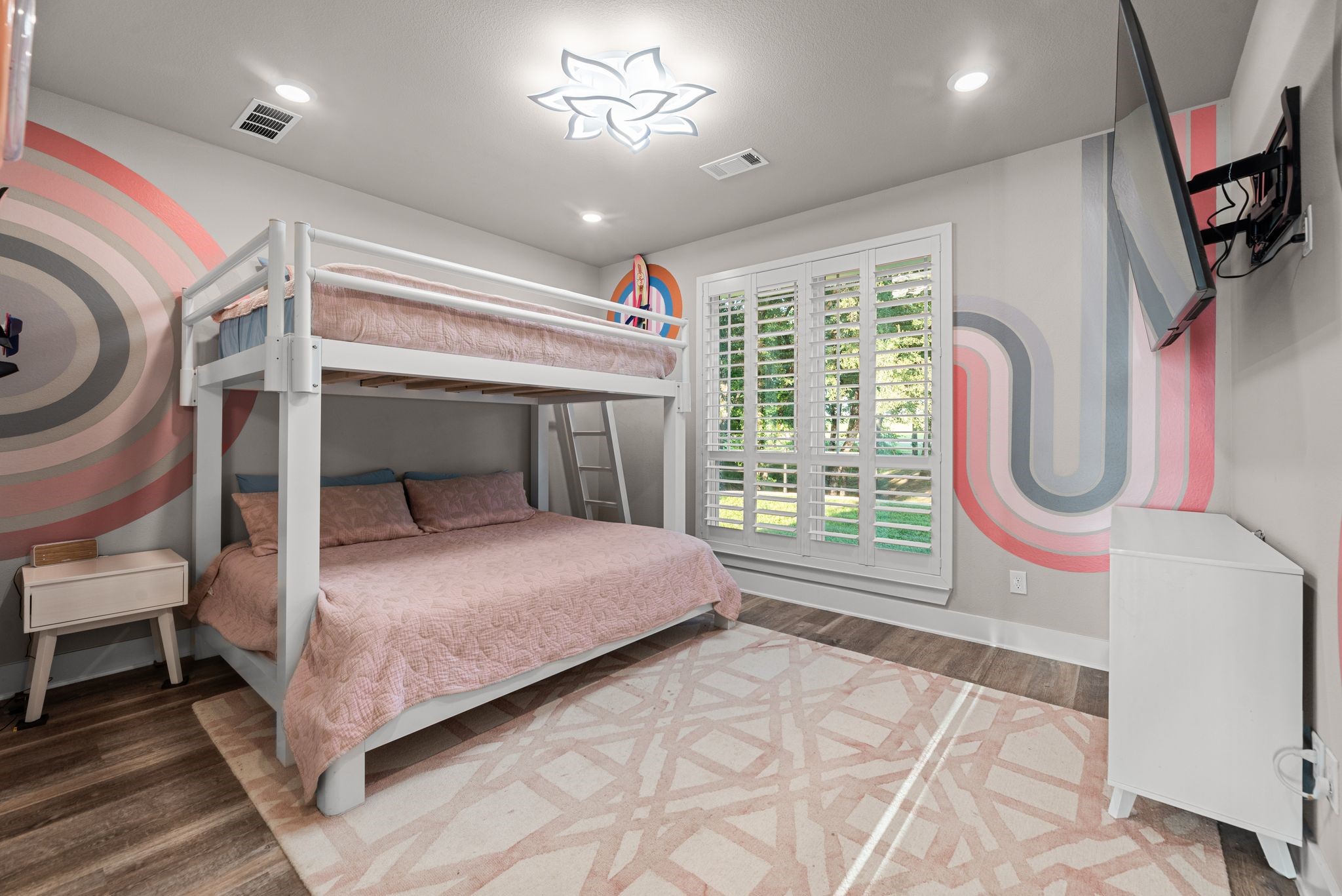 1144 Paradise Cove