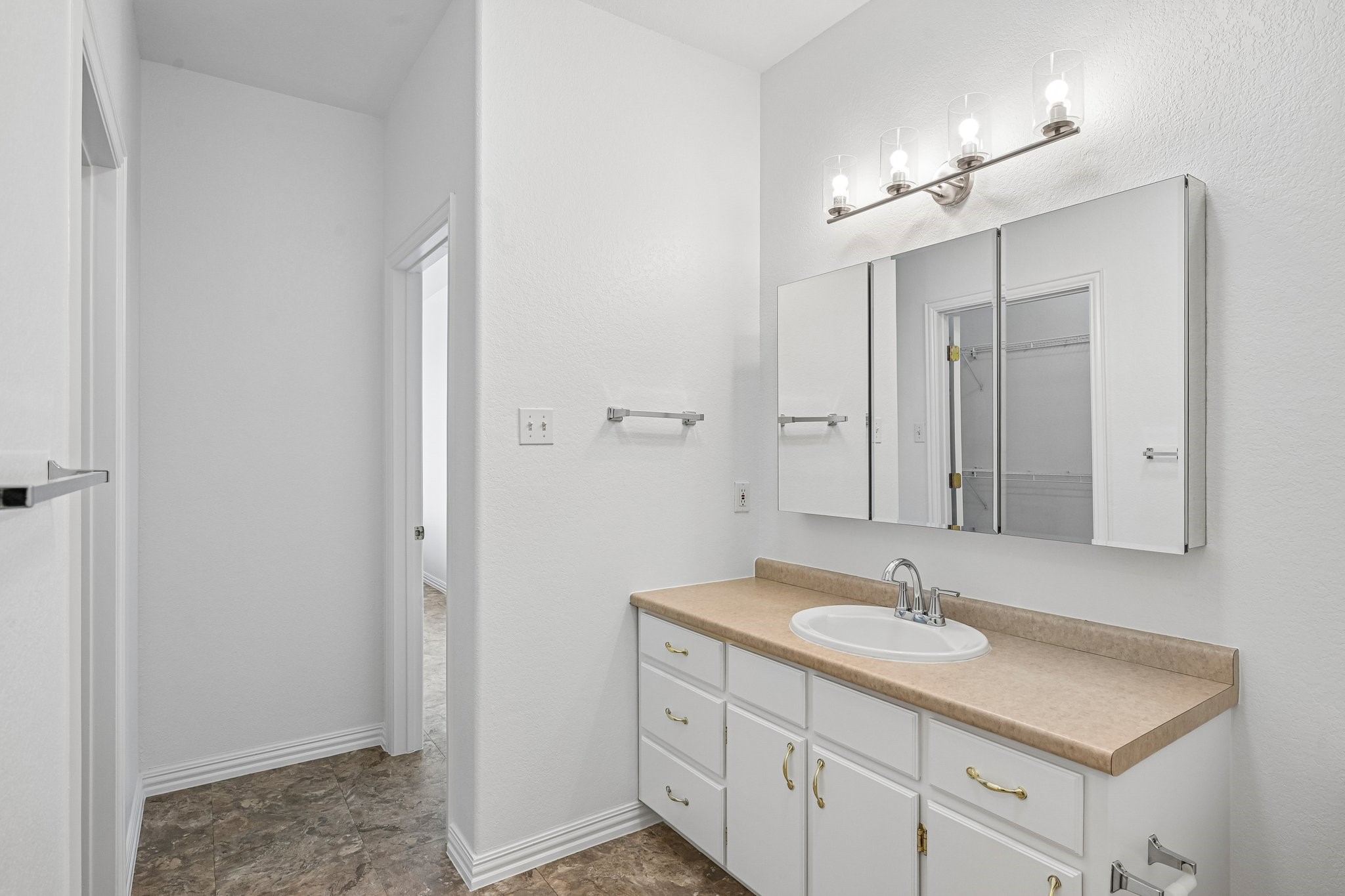 346 County Road 0090