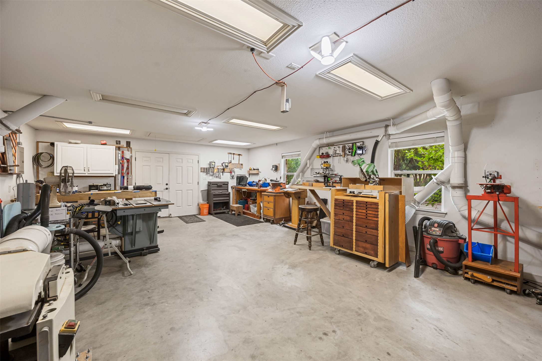 207 Tonkawa Trail
