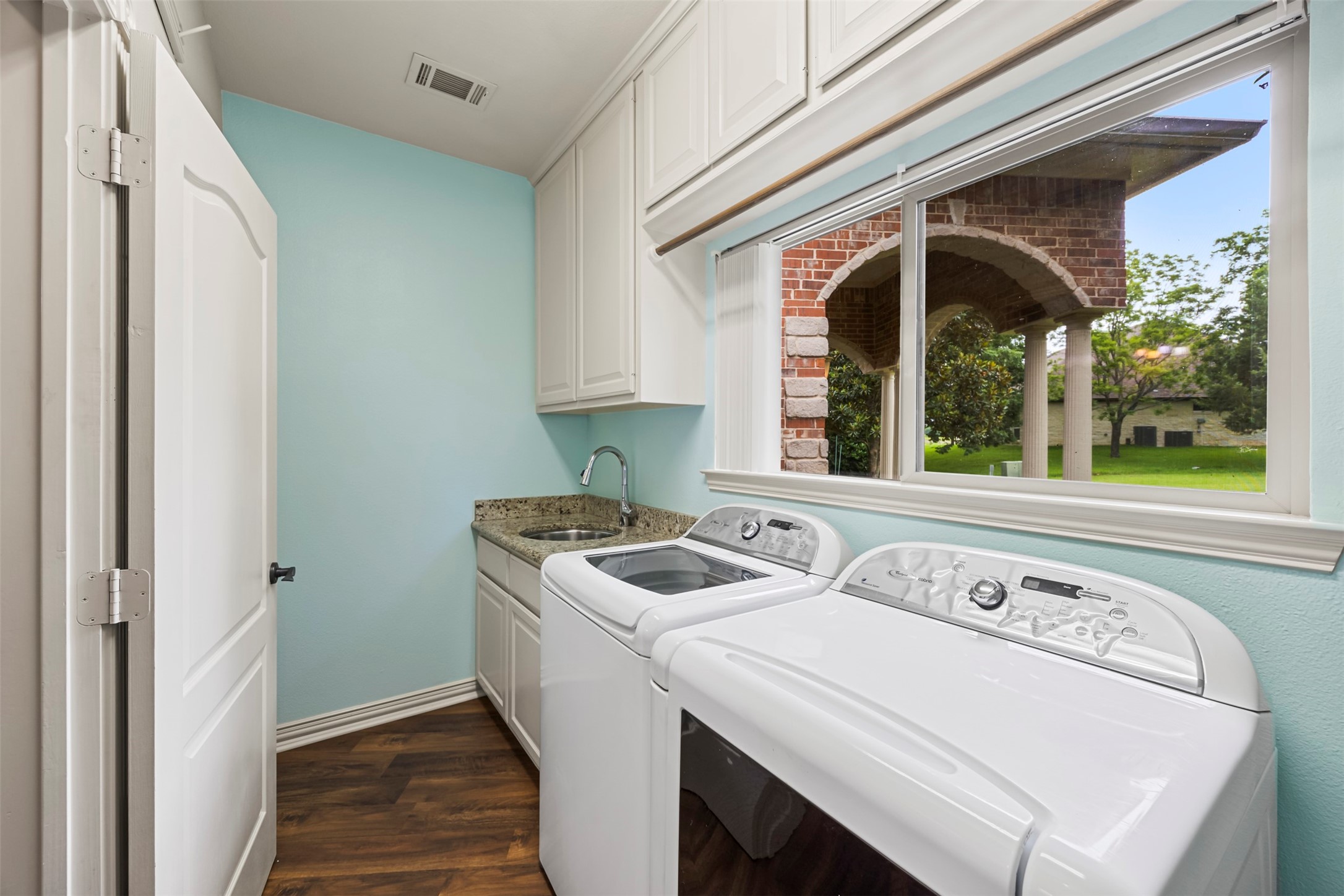 207 Tonkawa Trail