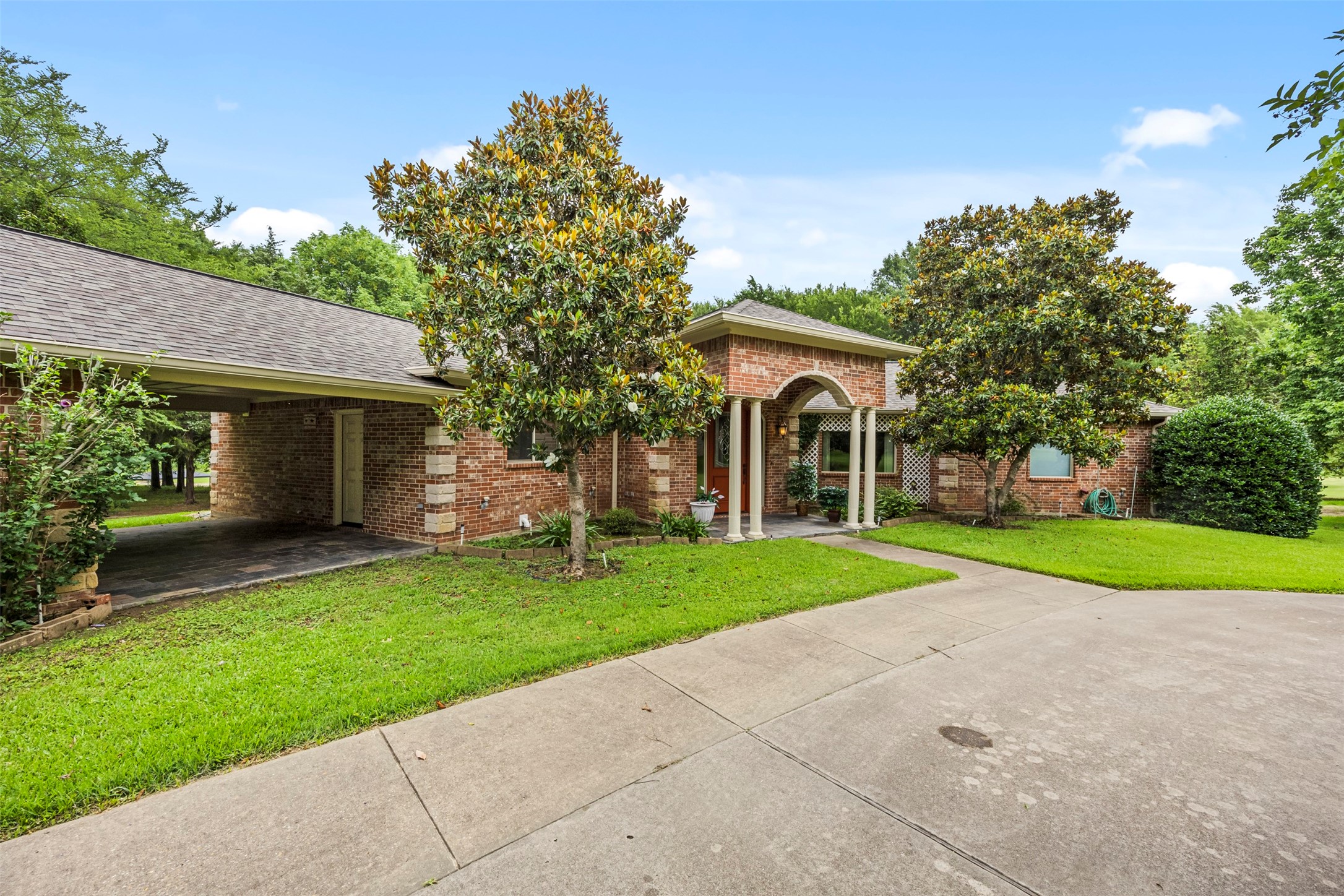 207 Tonkawa Trail