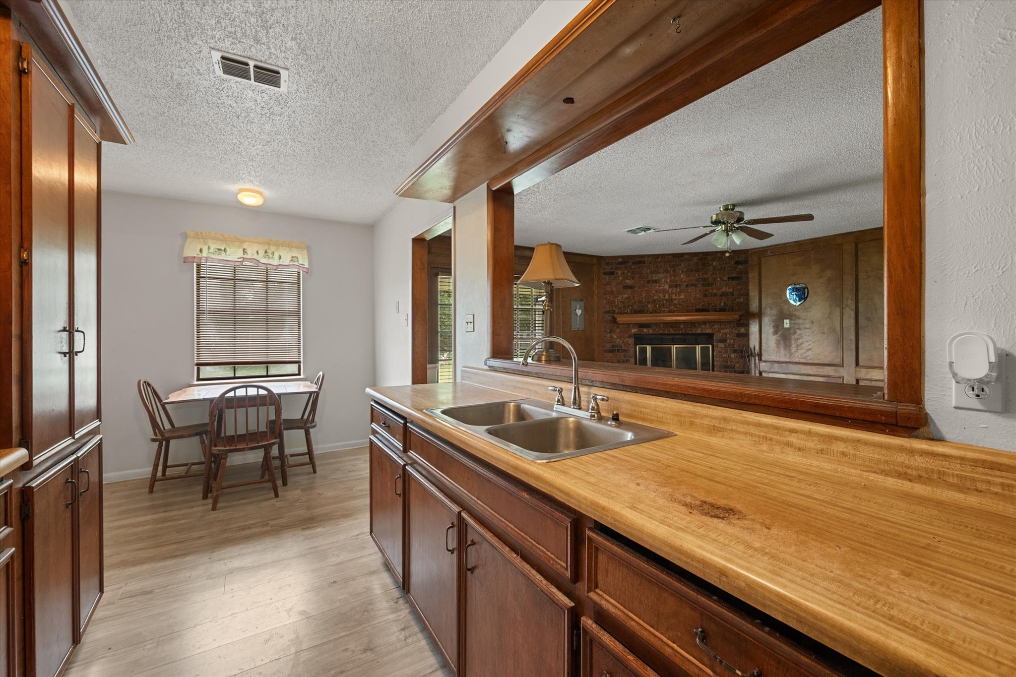1706 SE County Road 2230