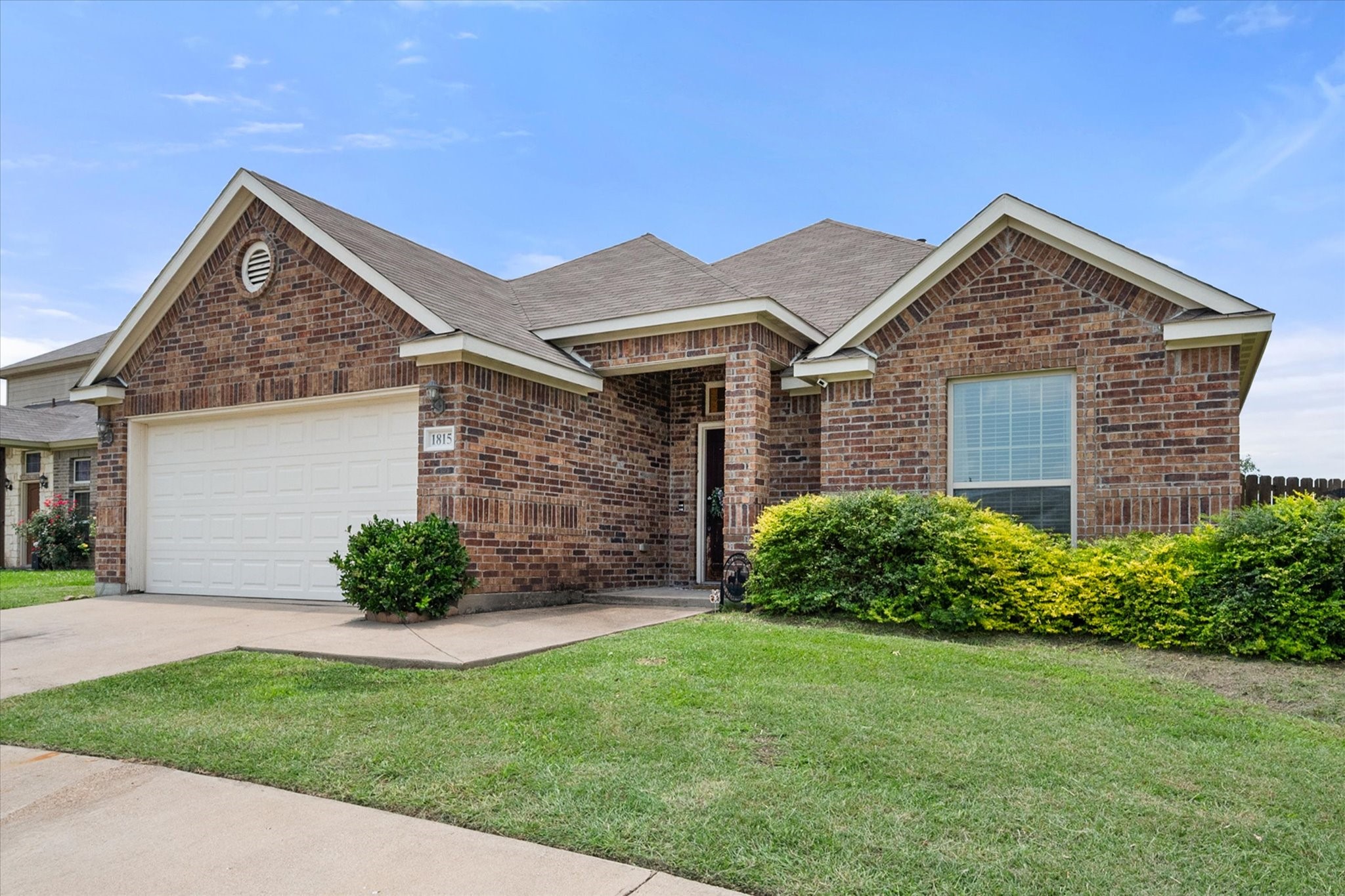 1815 Clearbrook Lane