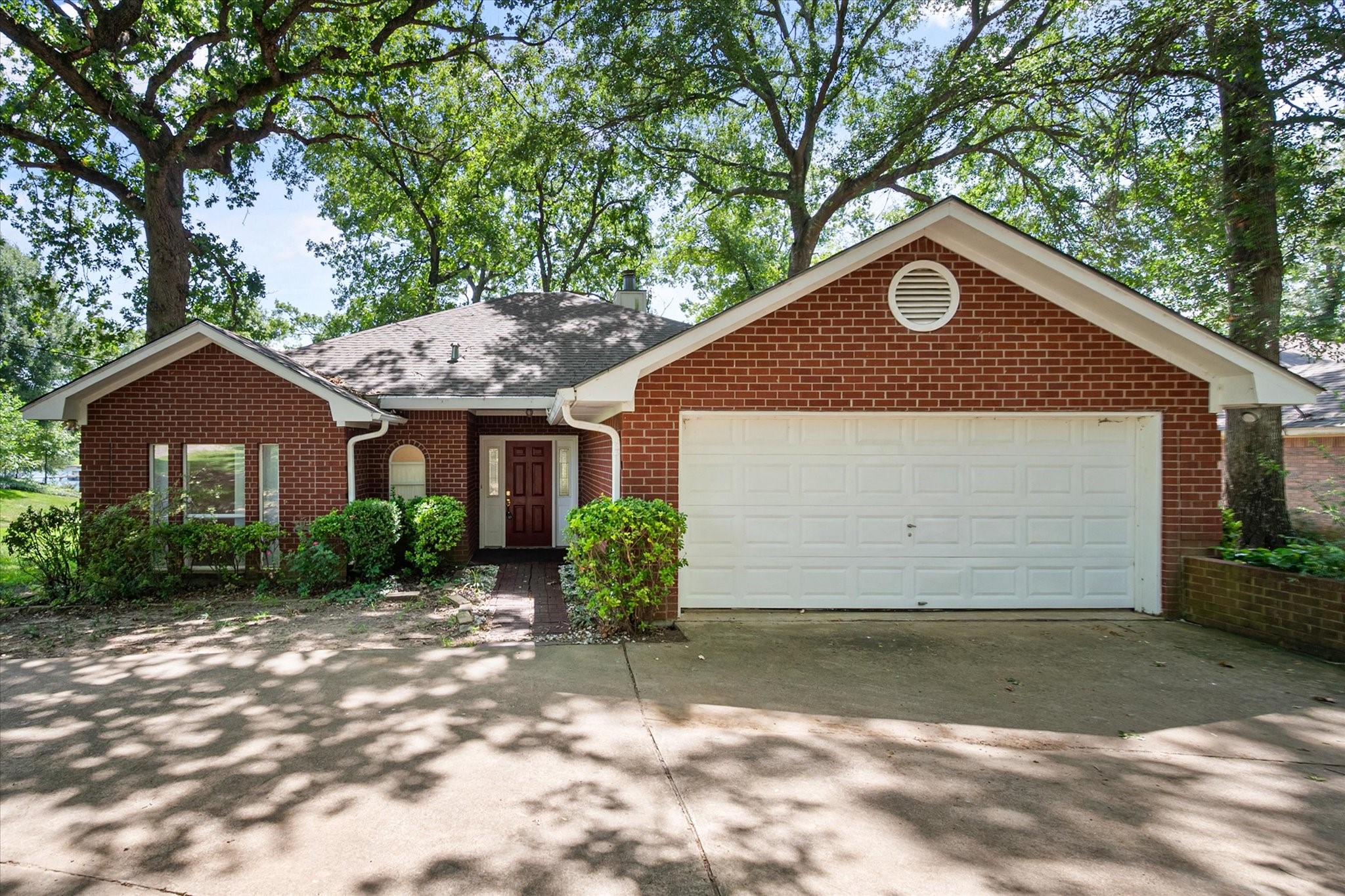 280 Shadow Oaks Drive