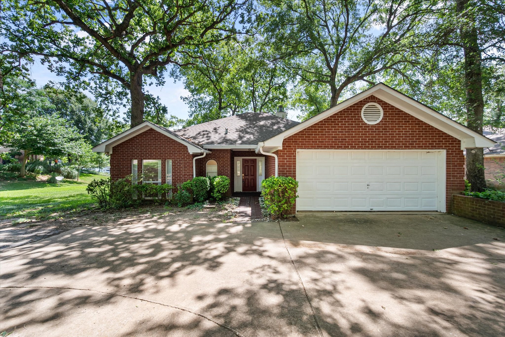 280 Shadow Oaks Drive