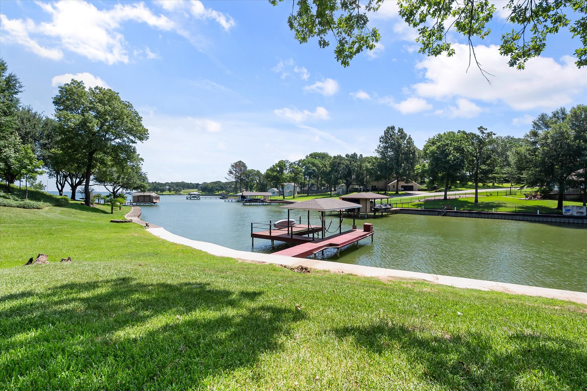 280 Shadow Oaks Drive