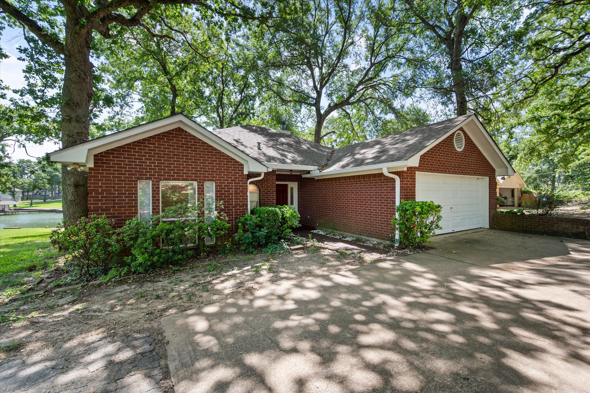 280 Shadow Oaks Drive