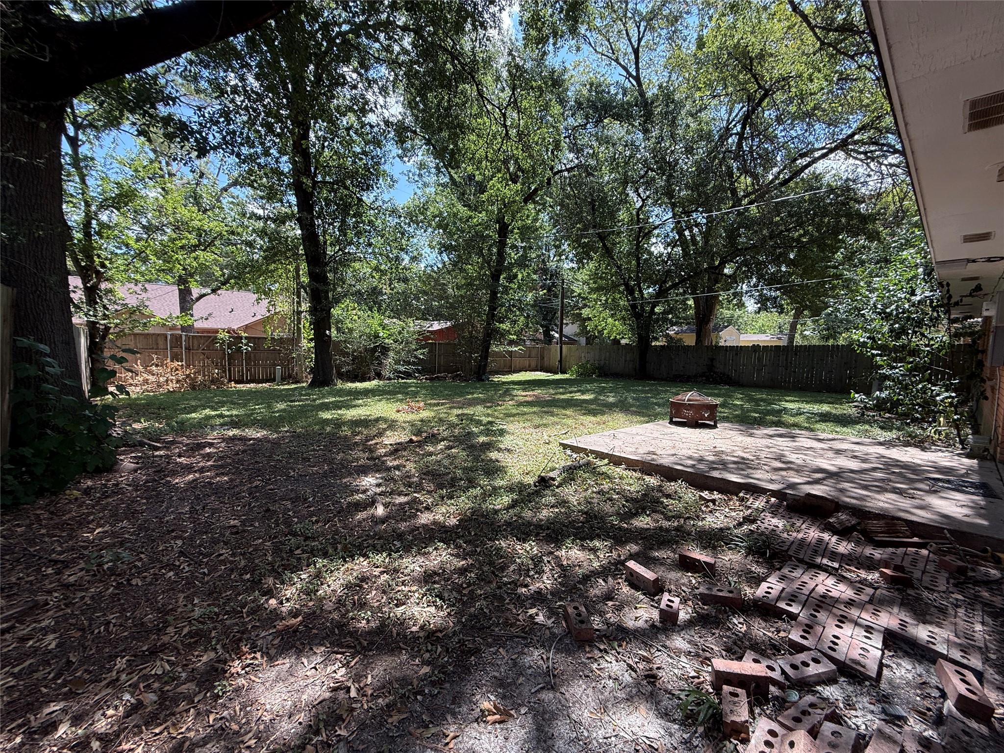 1915 Fairfax Drive