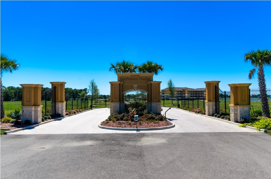 9900 Northshore Boulevard 3304