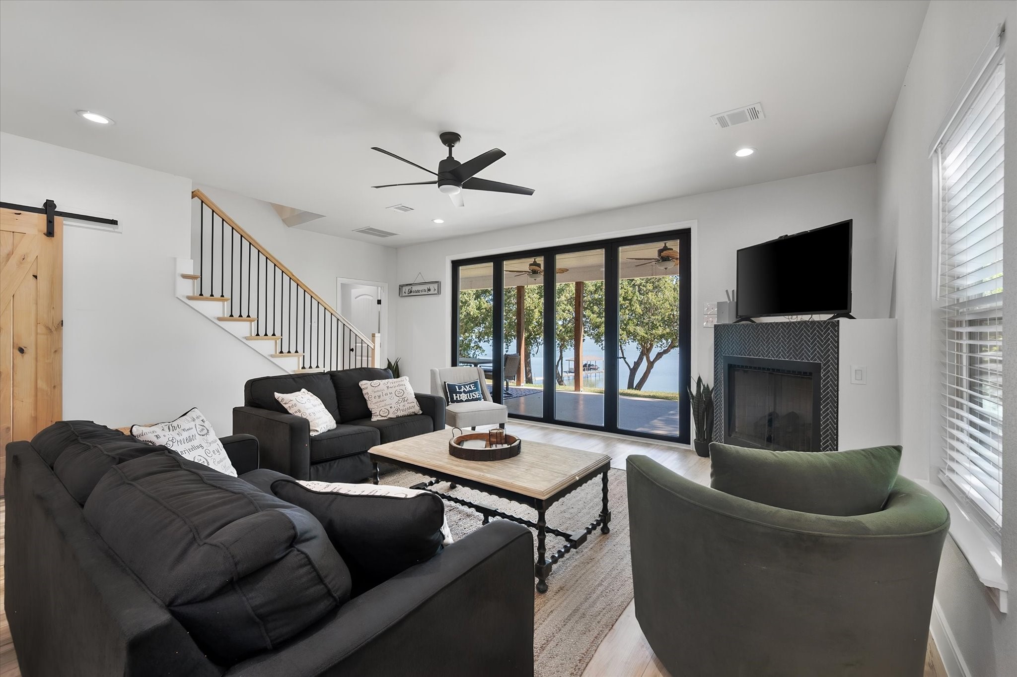 429 Meandering Way