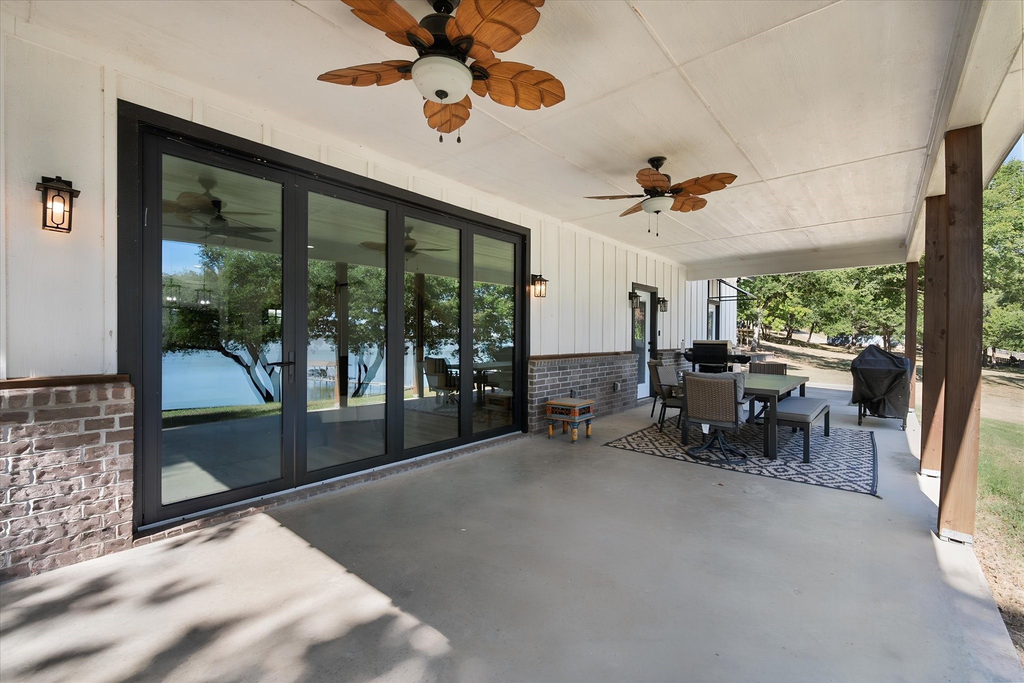 429 Meandering Way