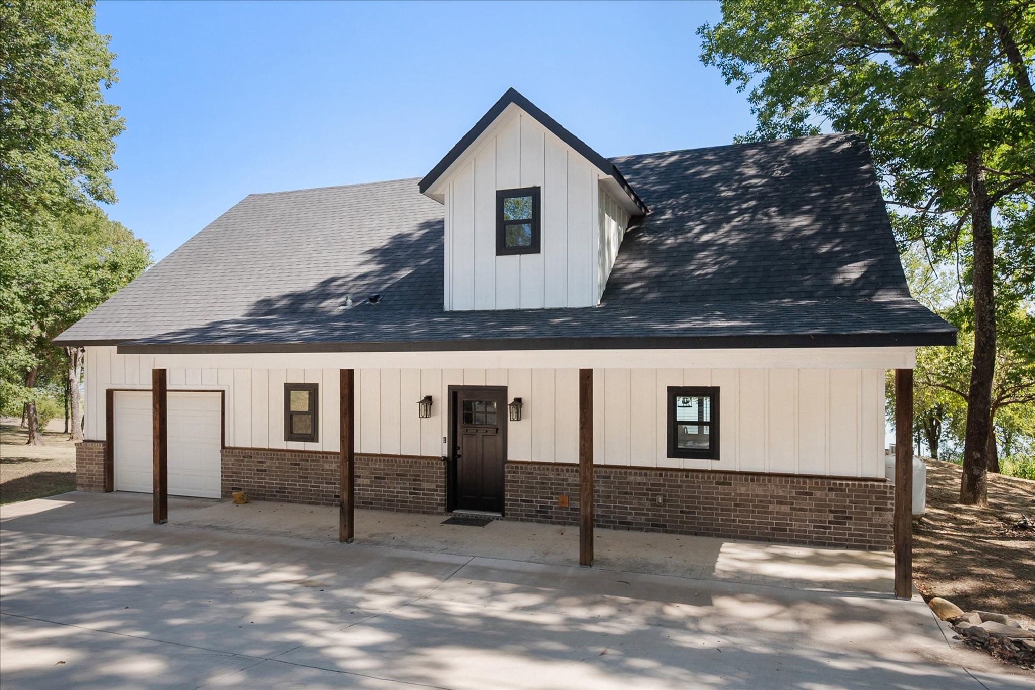 429 Meandering Way