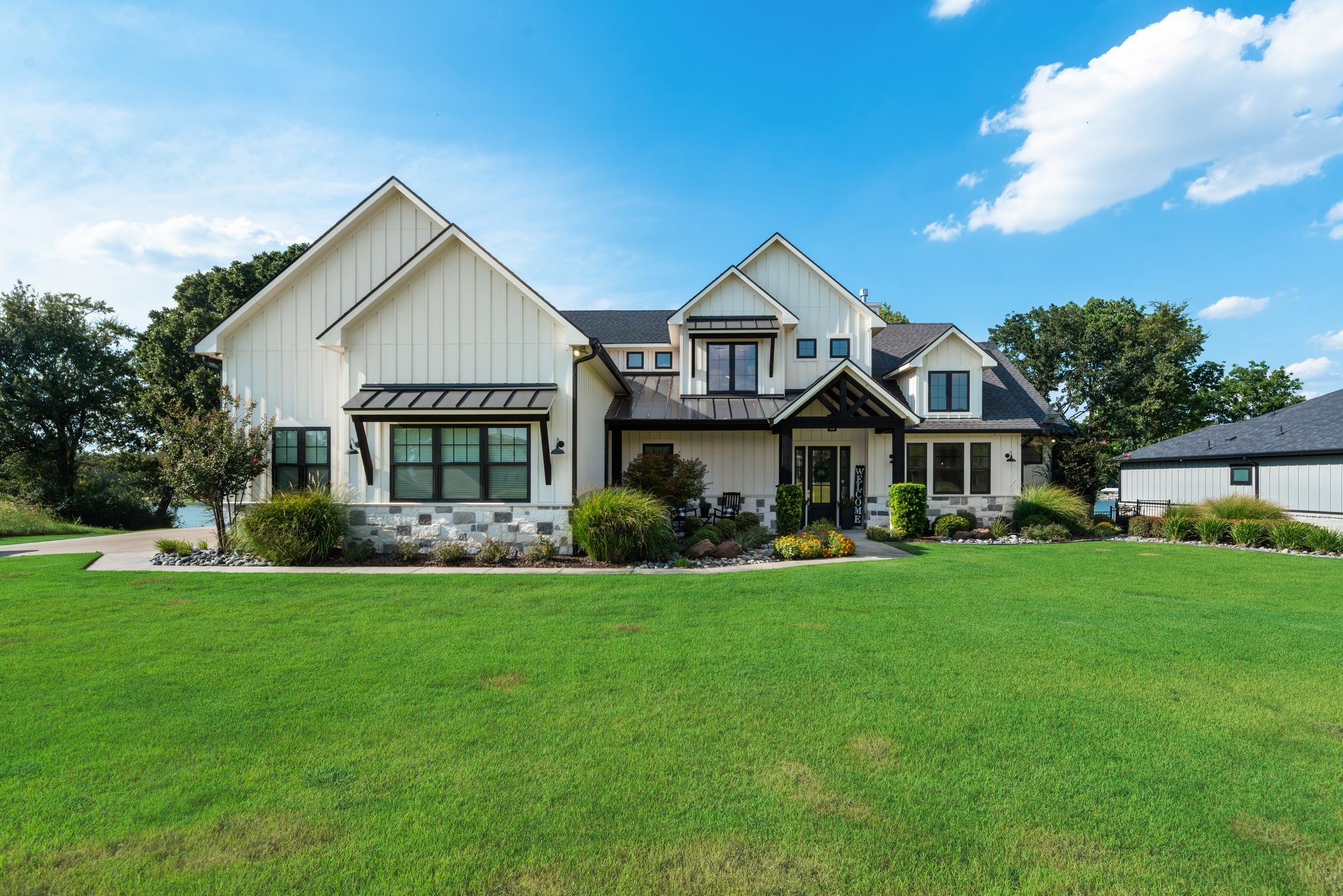 1121 The Shores Drive