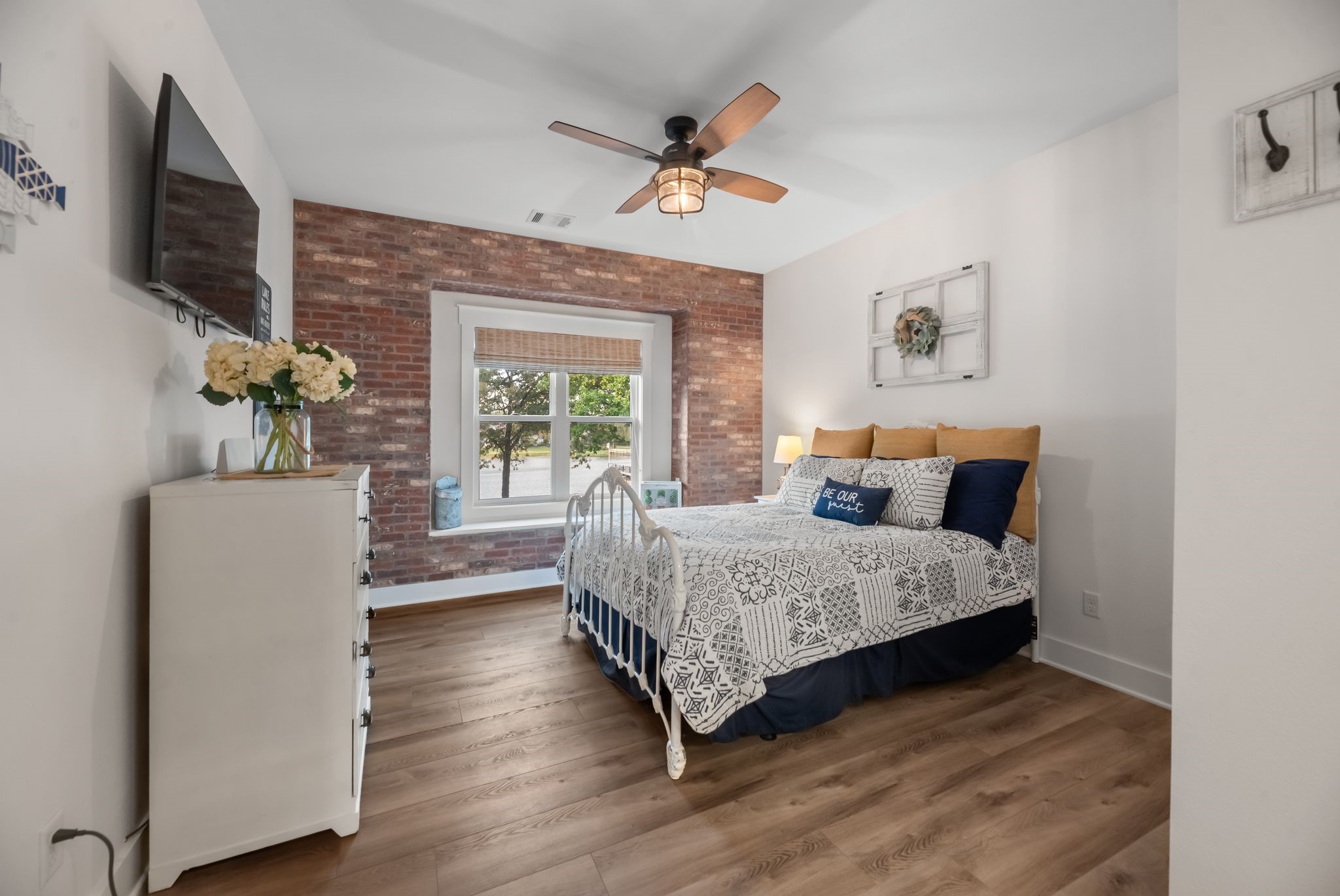 1121 The Shores Drive