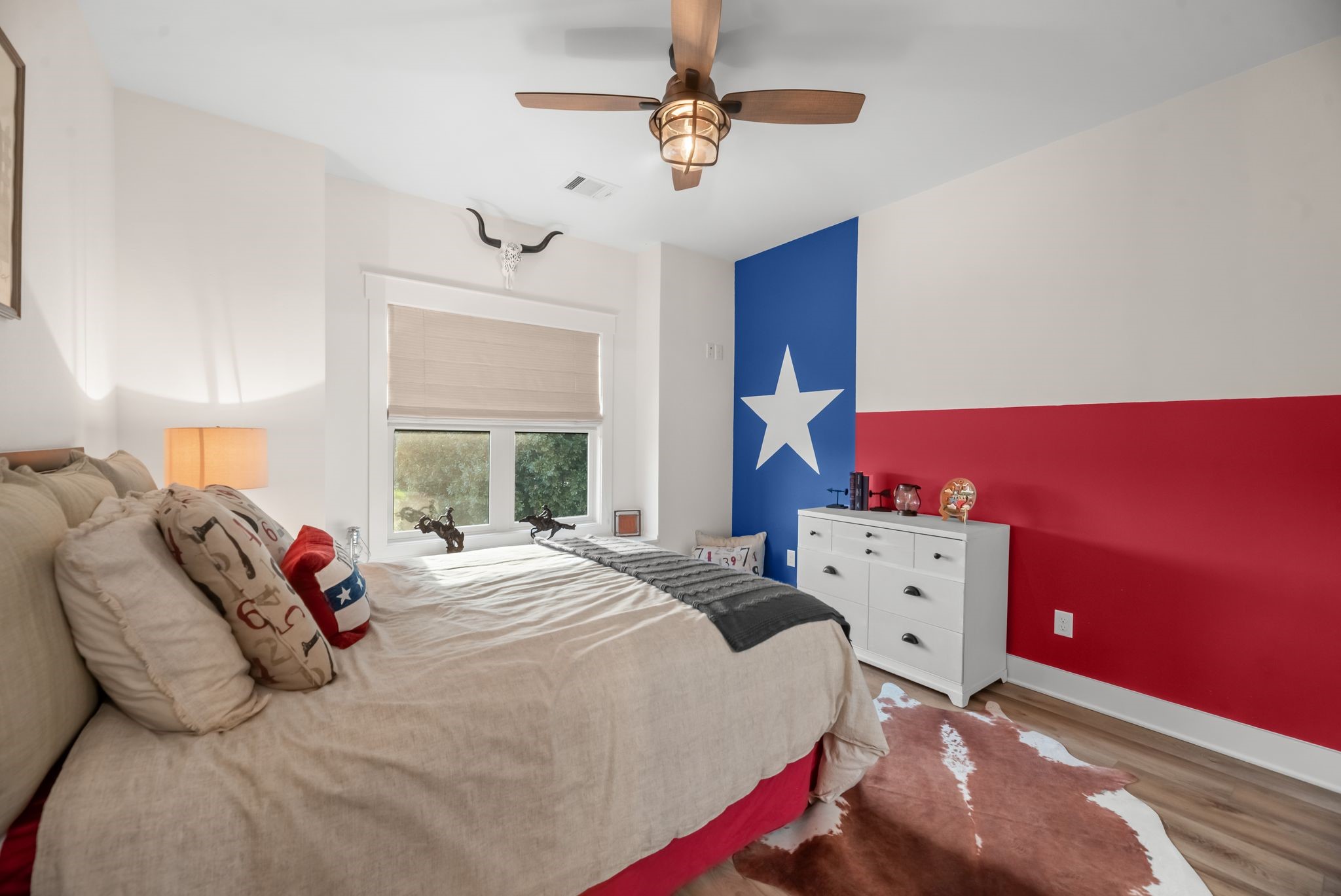 1121 The Shores Drive