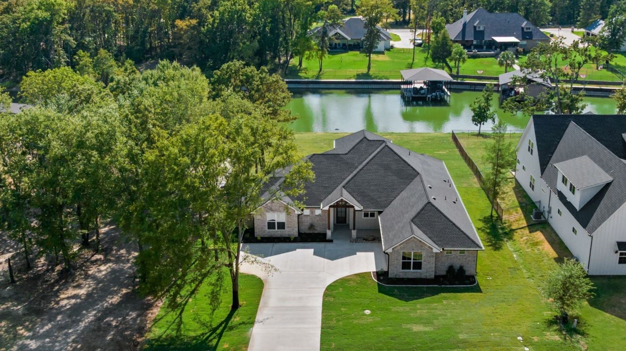566 Clubhouse Drive