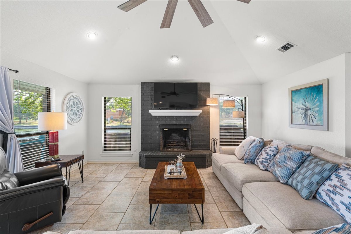 122 Knights Circle