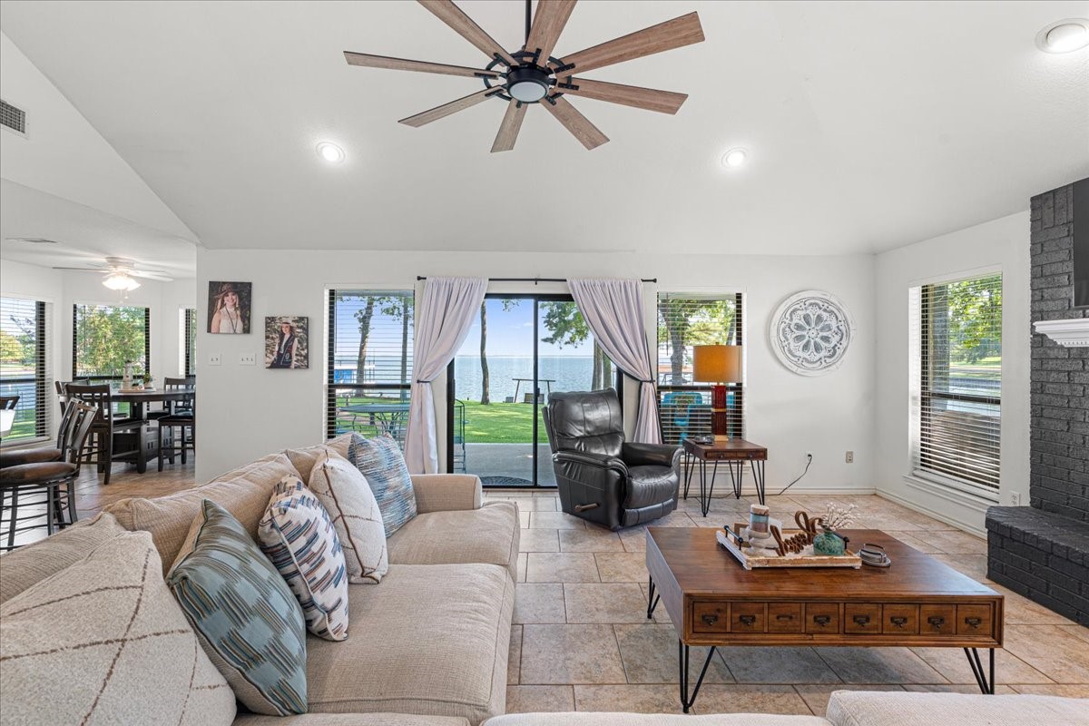 122 Knights Circle