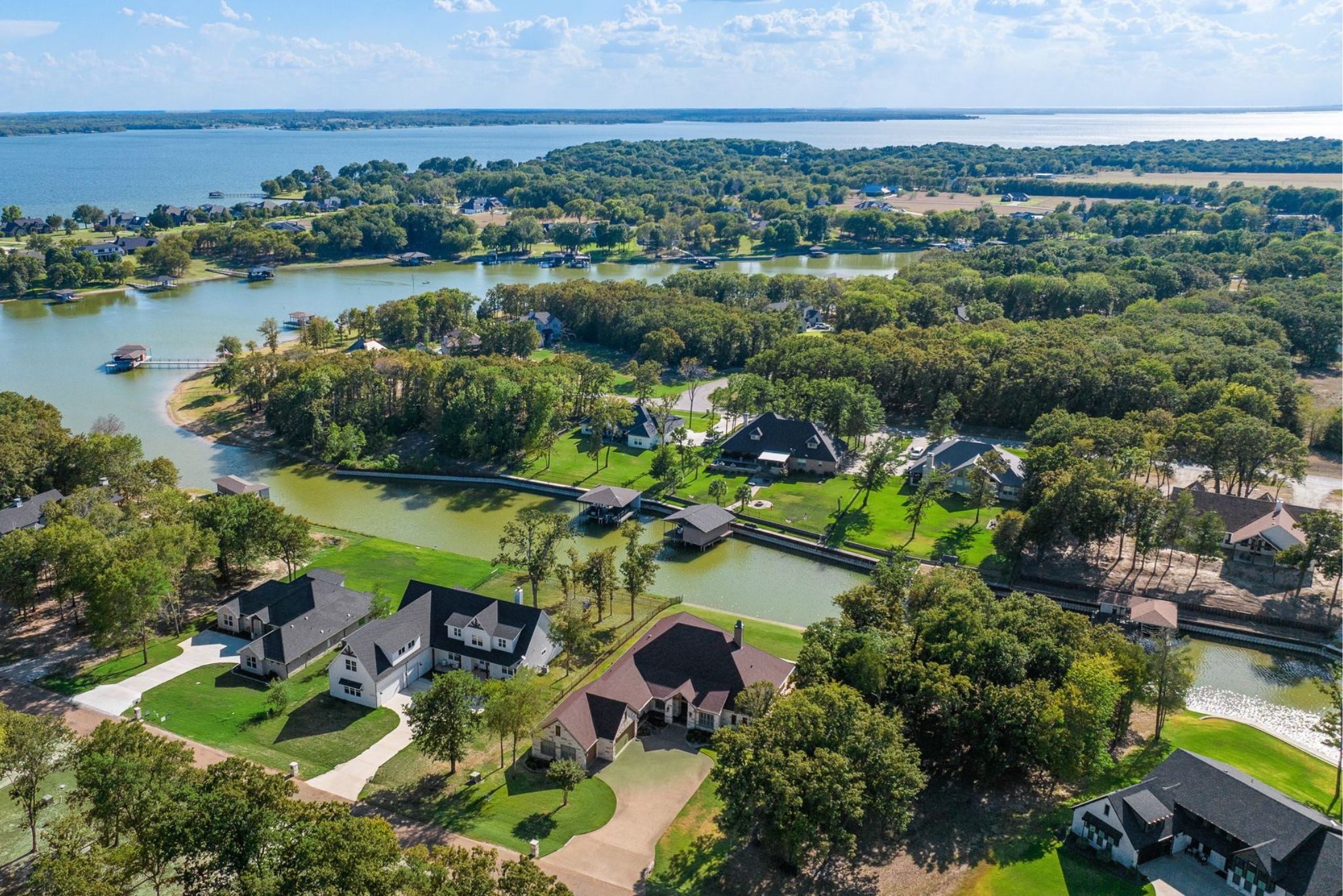 560 Clubhouse Drive