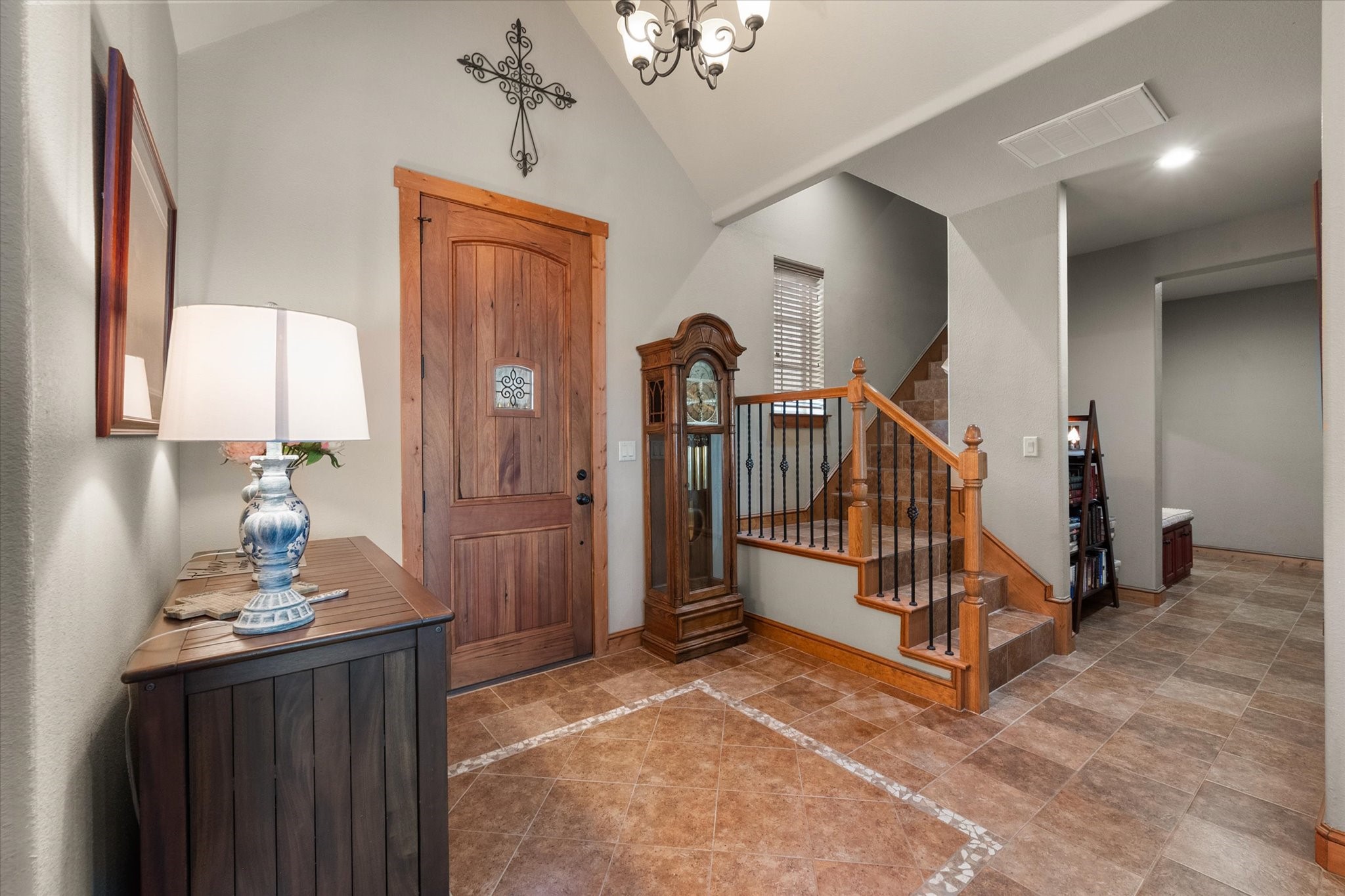 5042 Loper Circle
