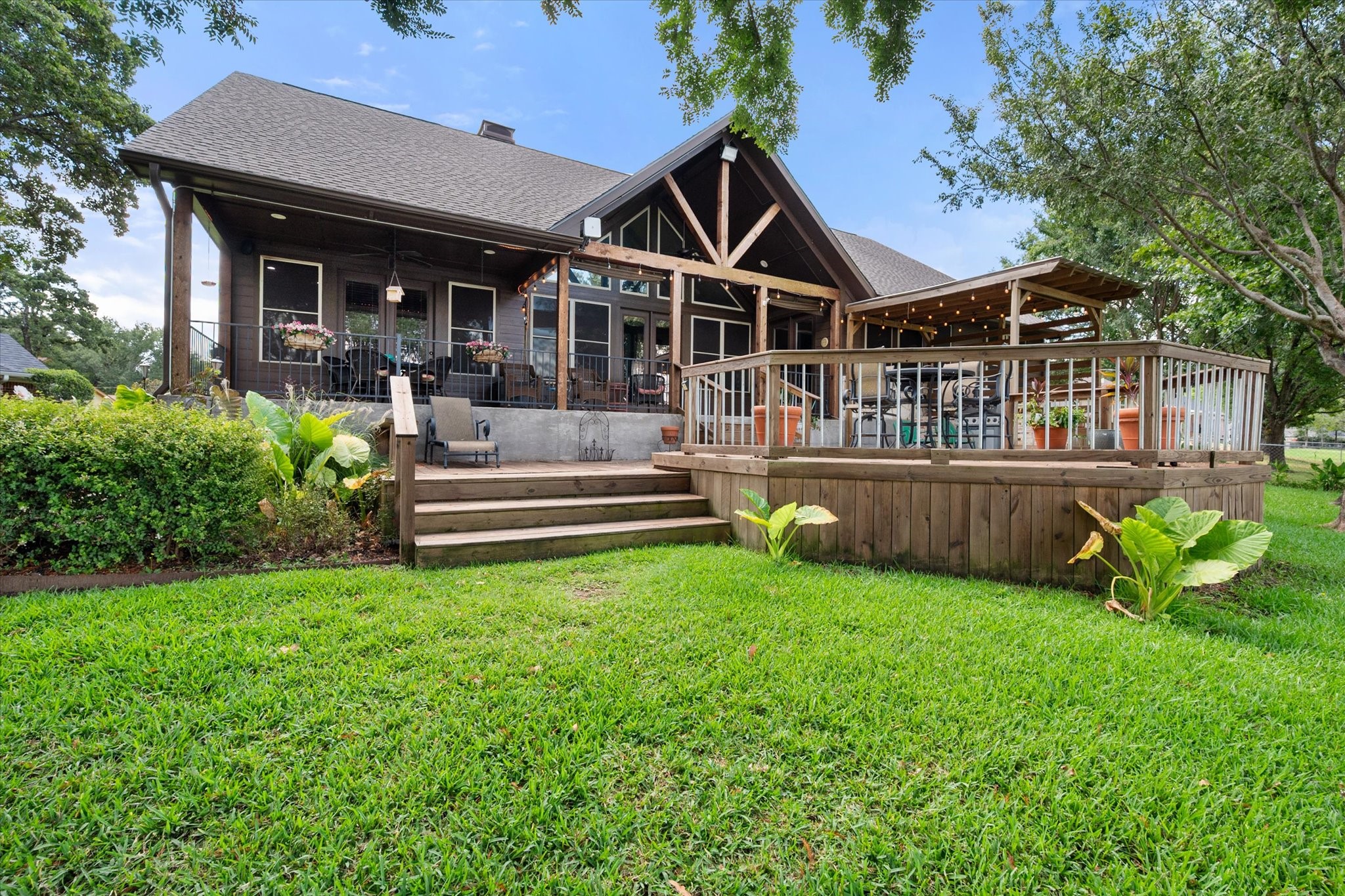 5042 Loper Circle