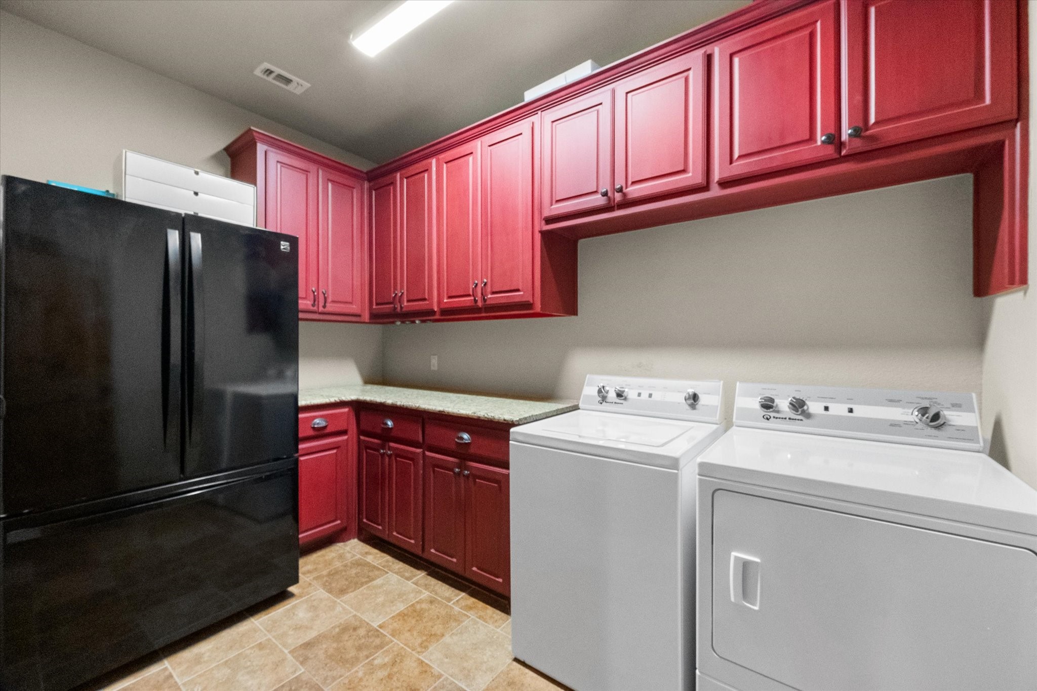 5042 Loper Circle