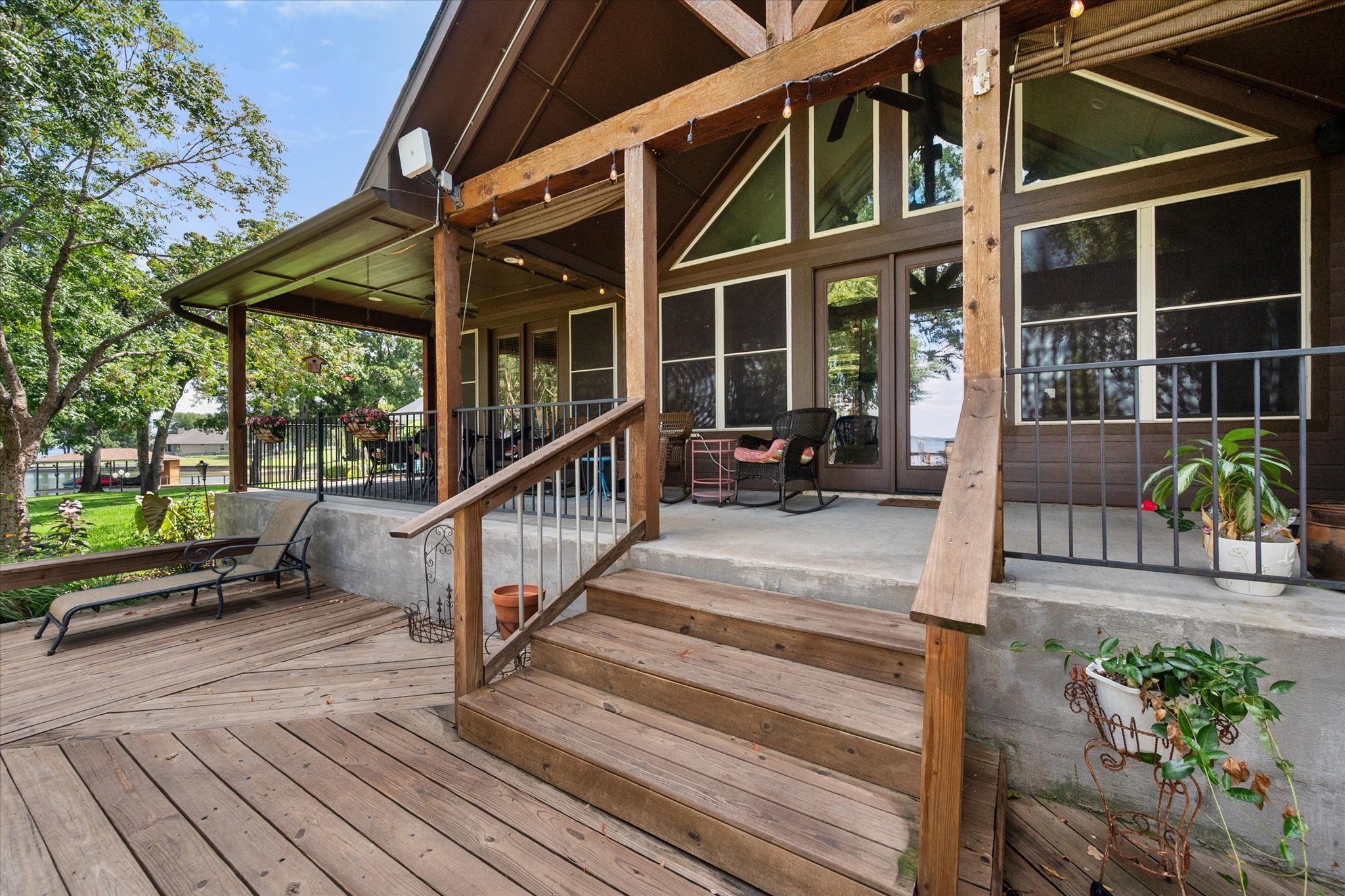 5042 Loper Circle