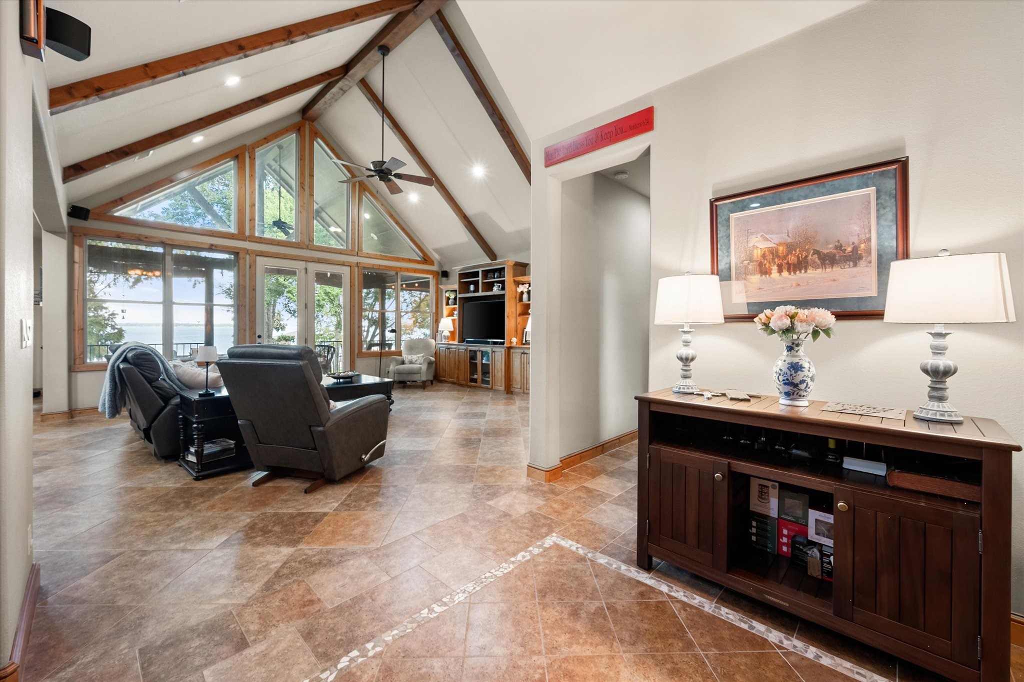 5042 Loper Circle