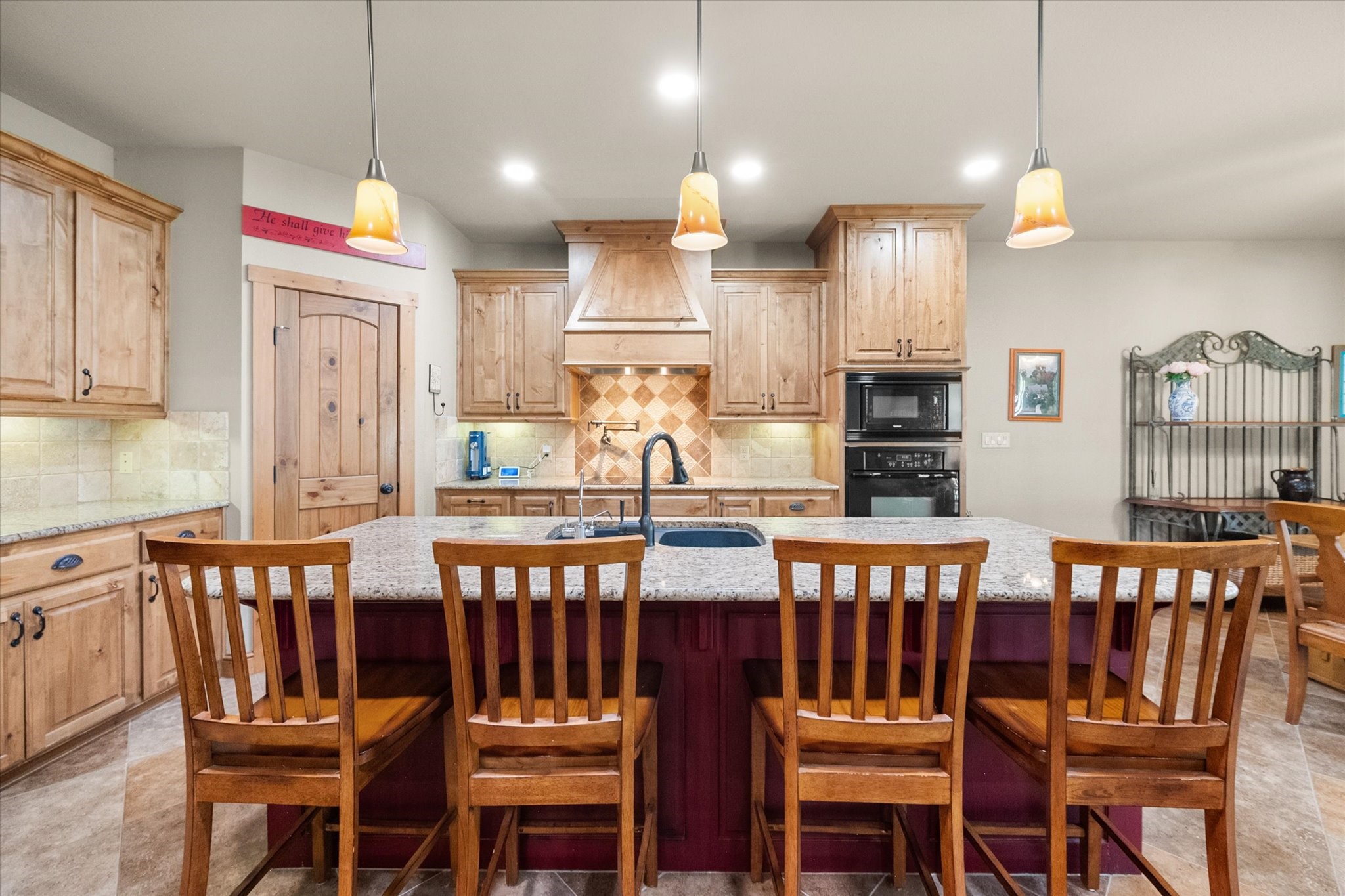 5042 Loper Circle