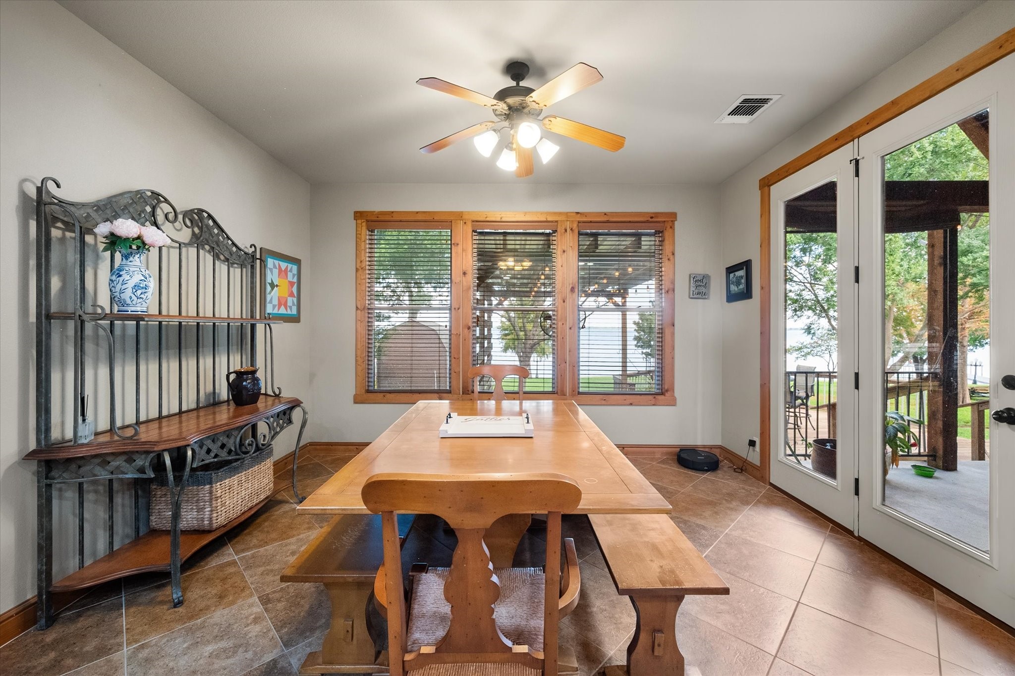 5042 Loper Circle