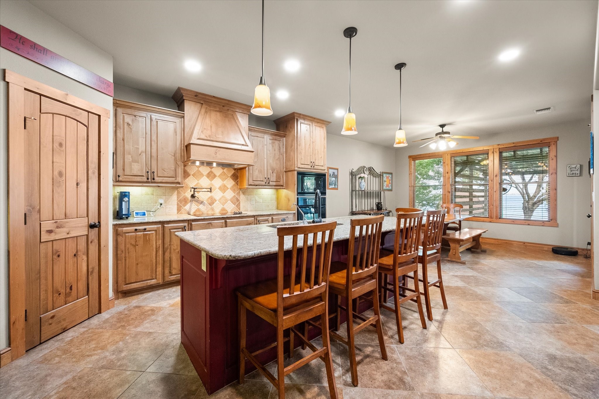 5042 Loper Circle