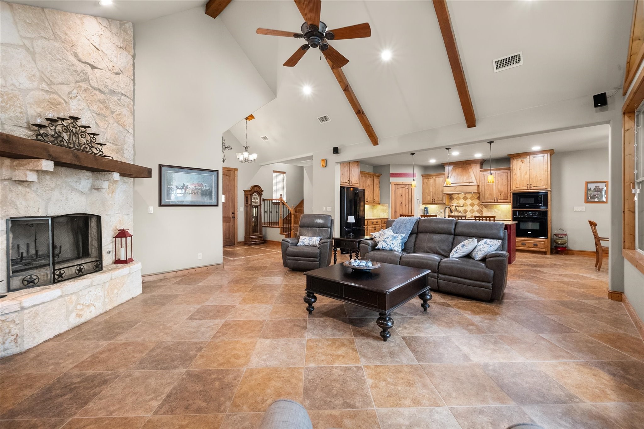 5042 Loper Circle