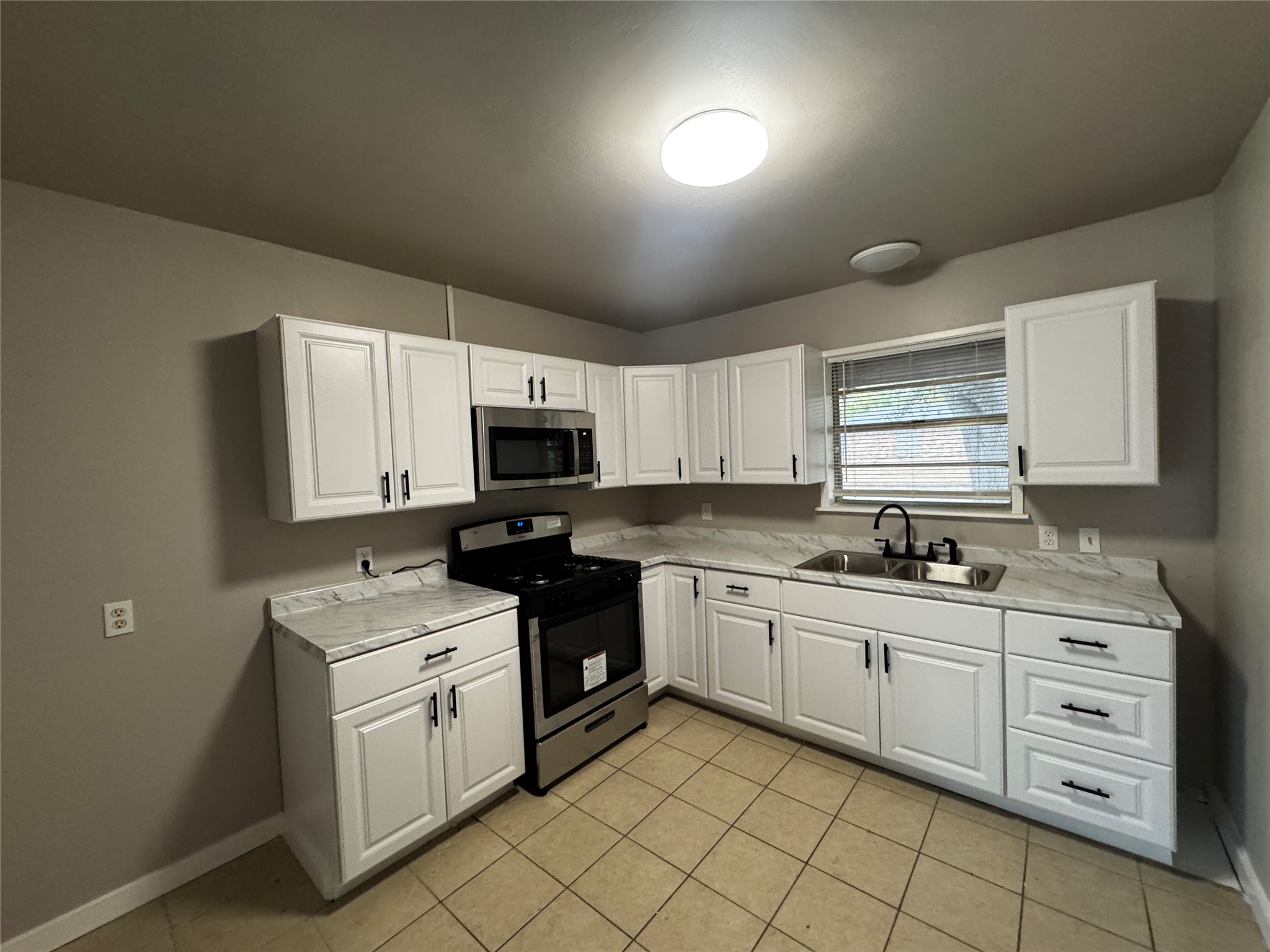 606 N Overlook Drive