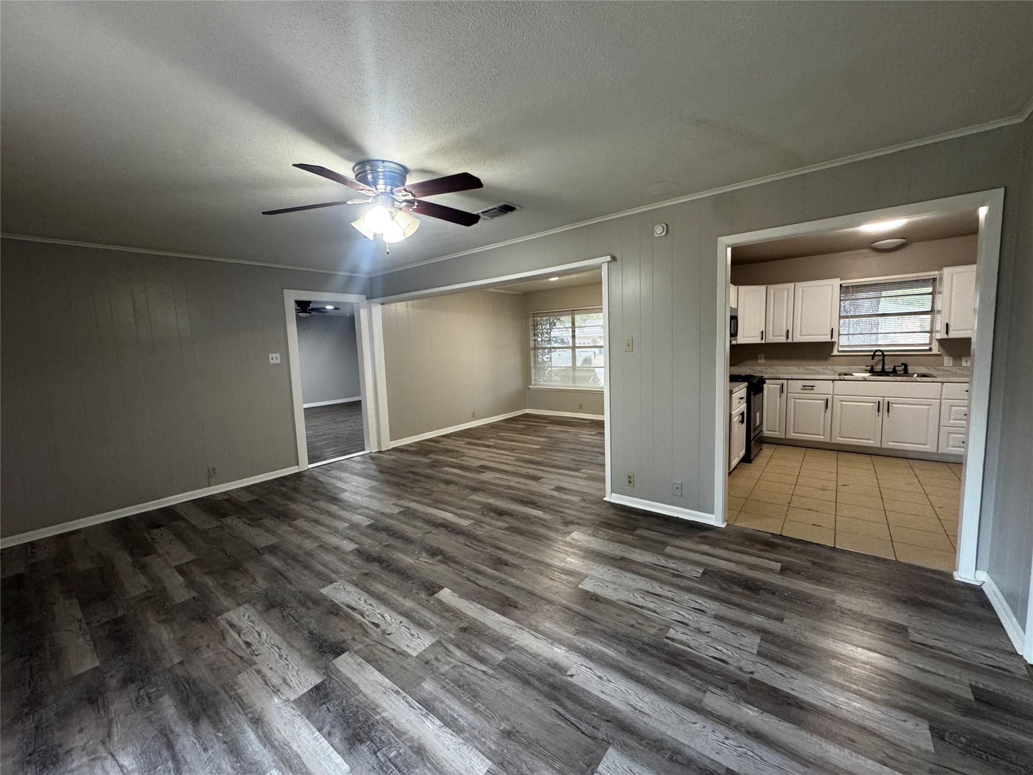 606 N Overlook Drive