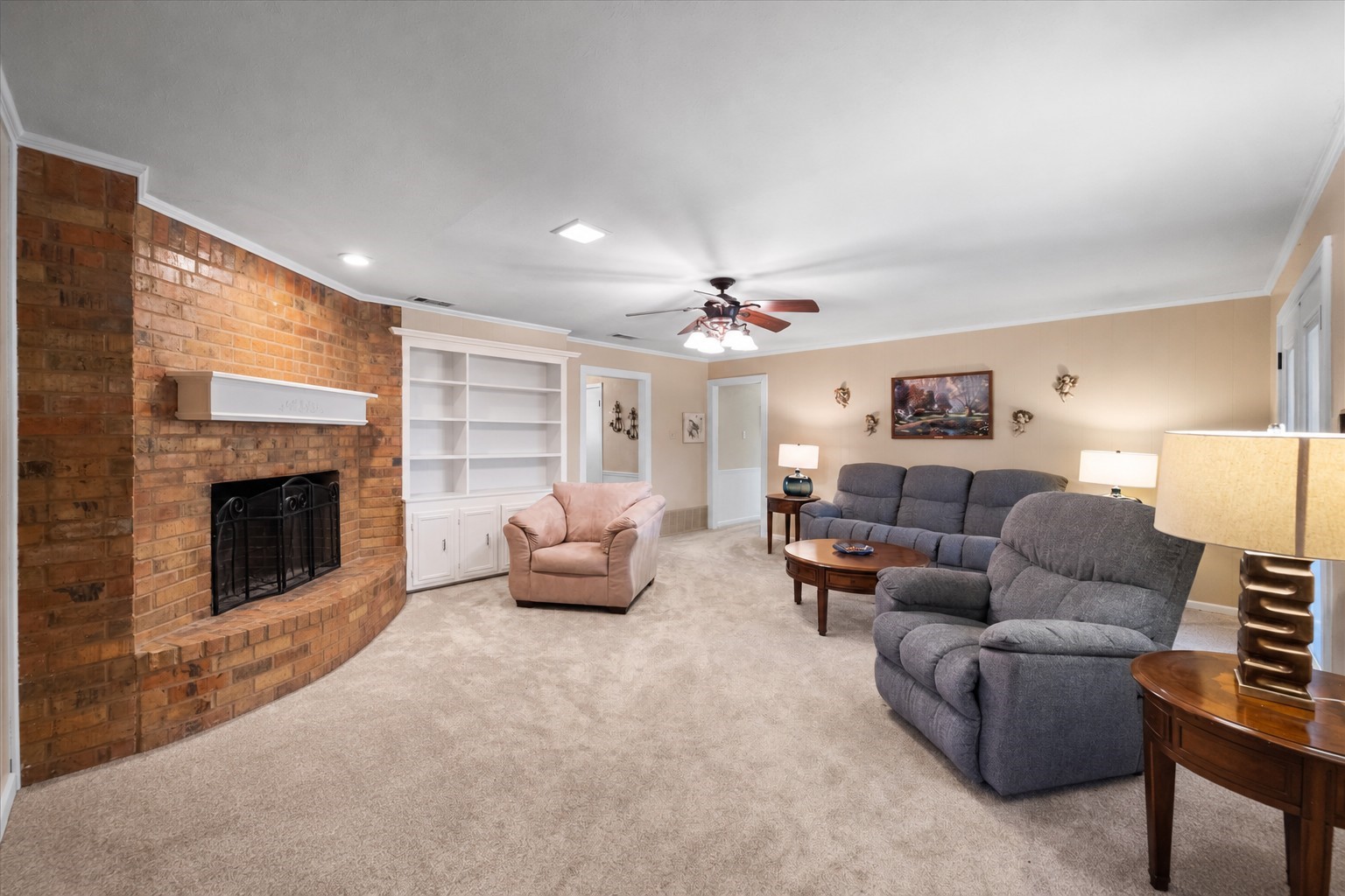 929 Madison Square