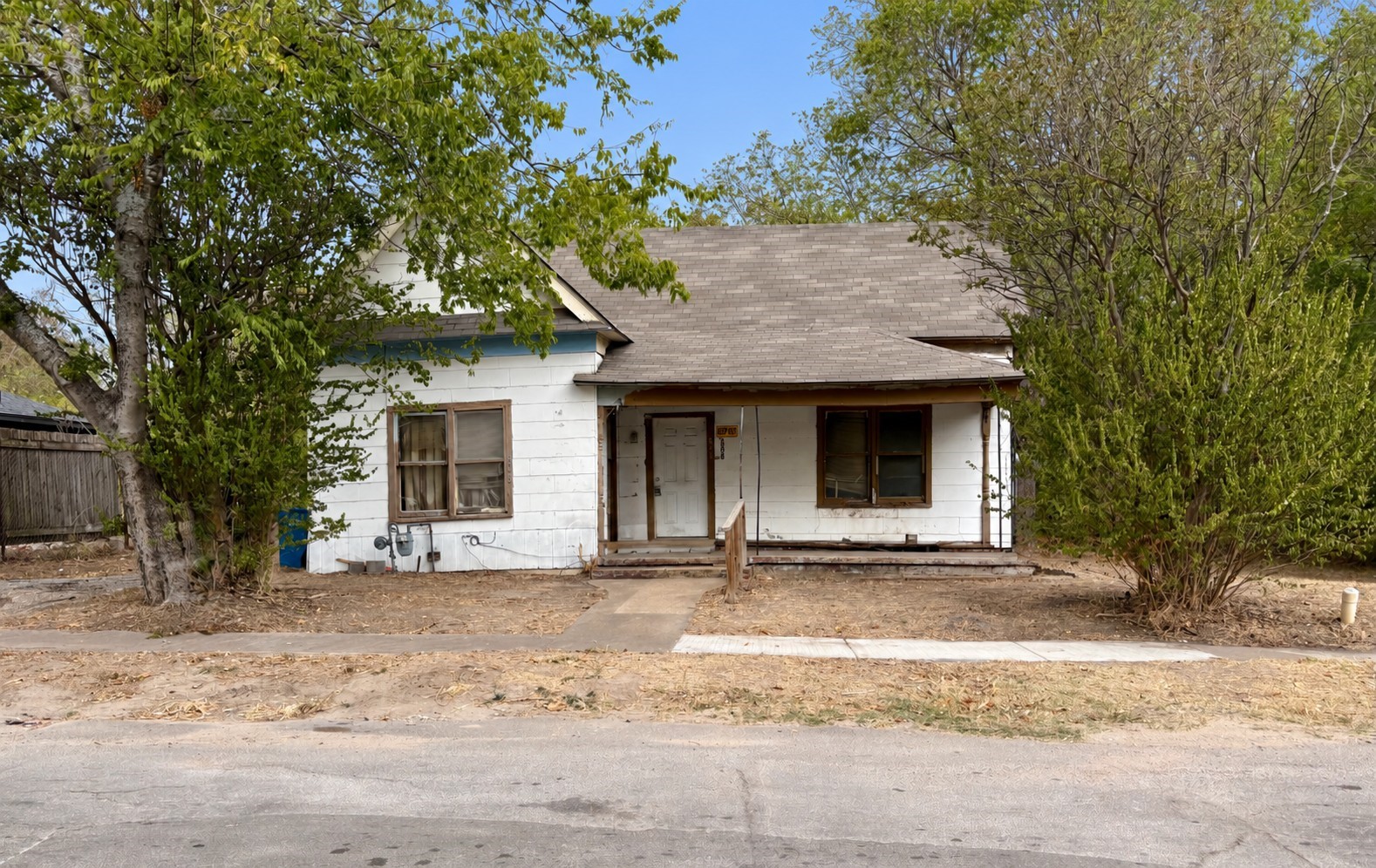 808 W 11th Avenue