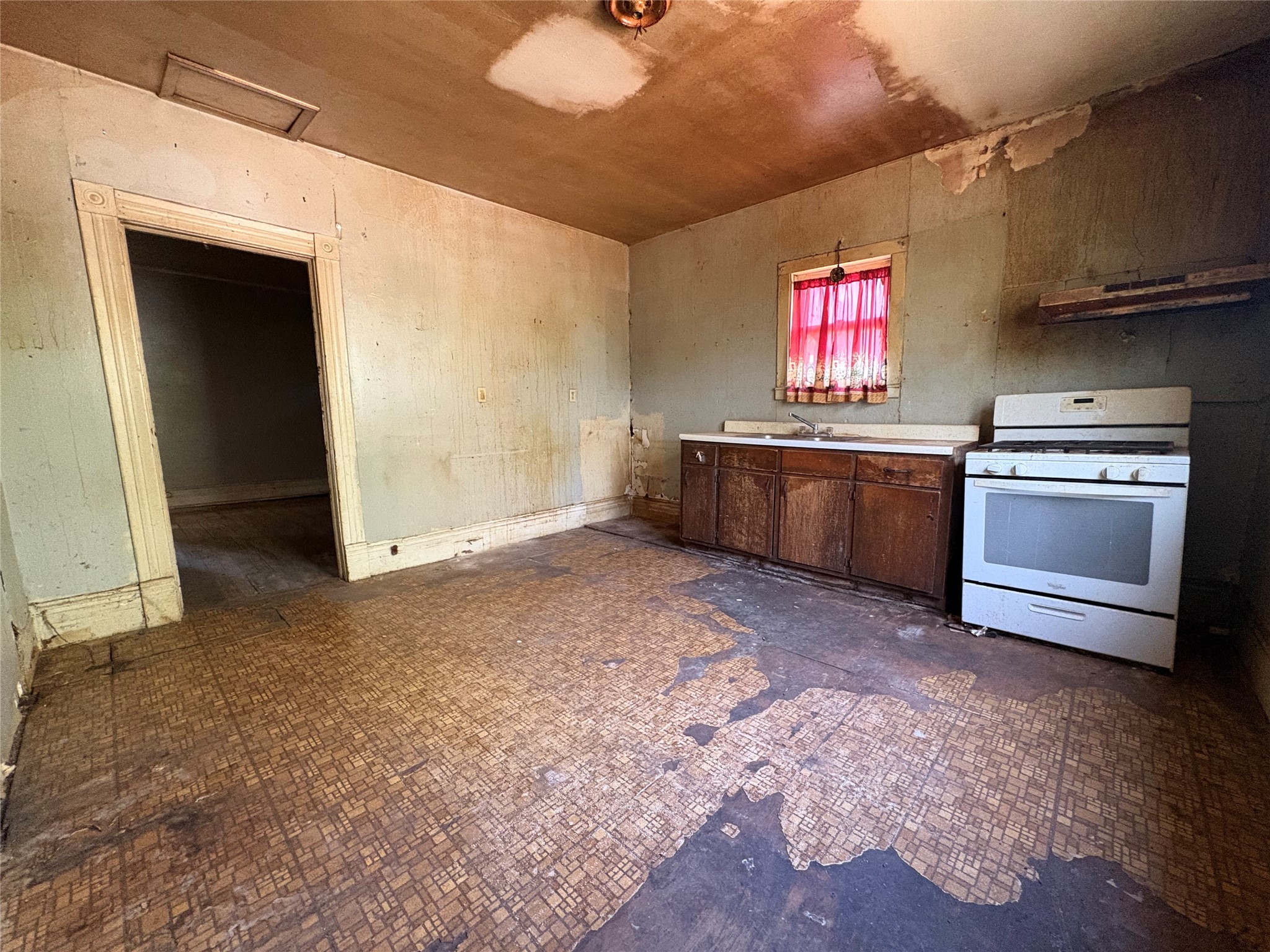 808 W 11th Avenue