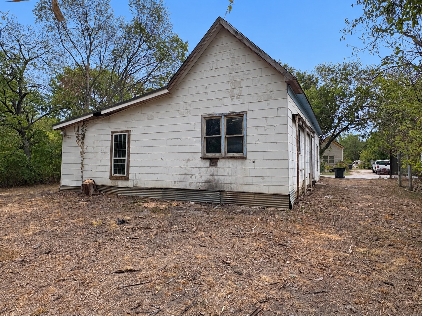 808 W 11th Avenue