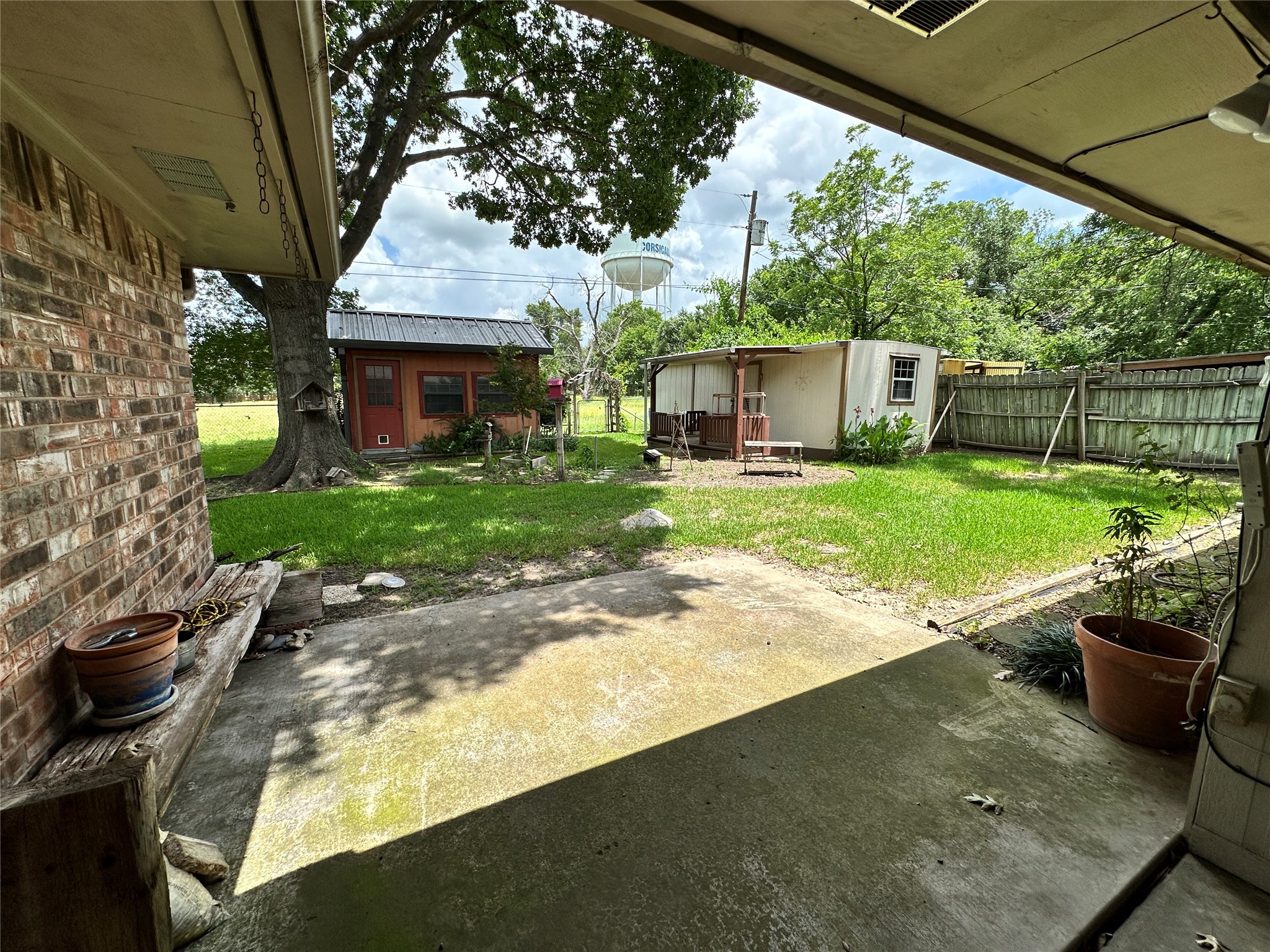 120 W Drane Avenue