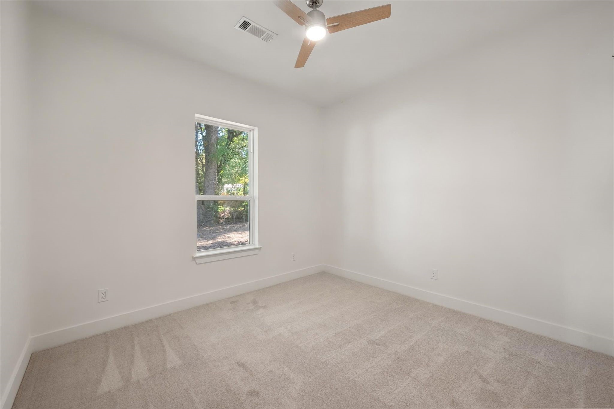 443 Meandering Way