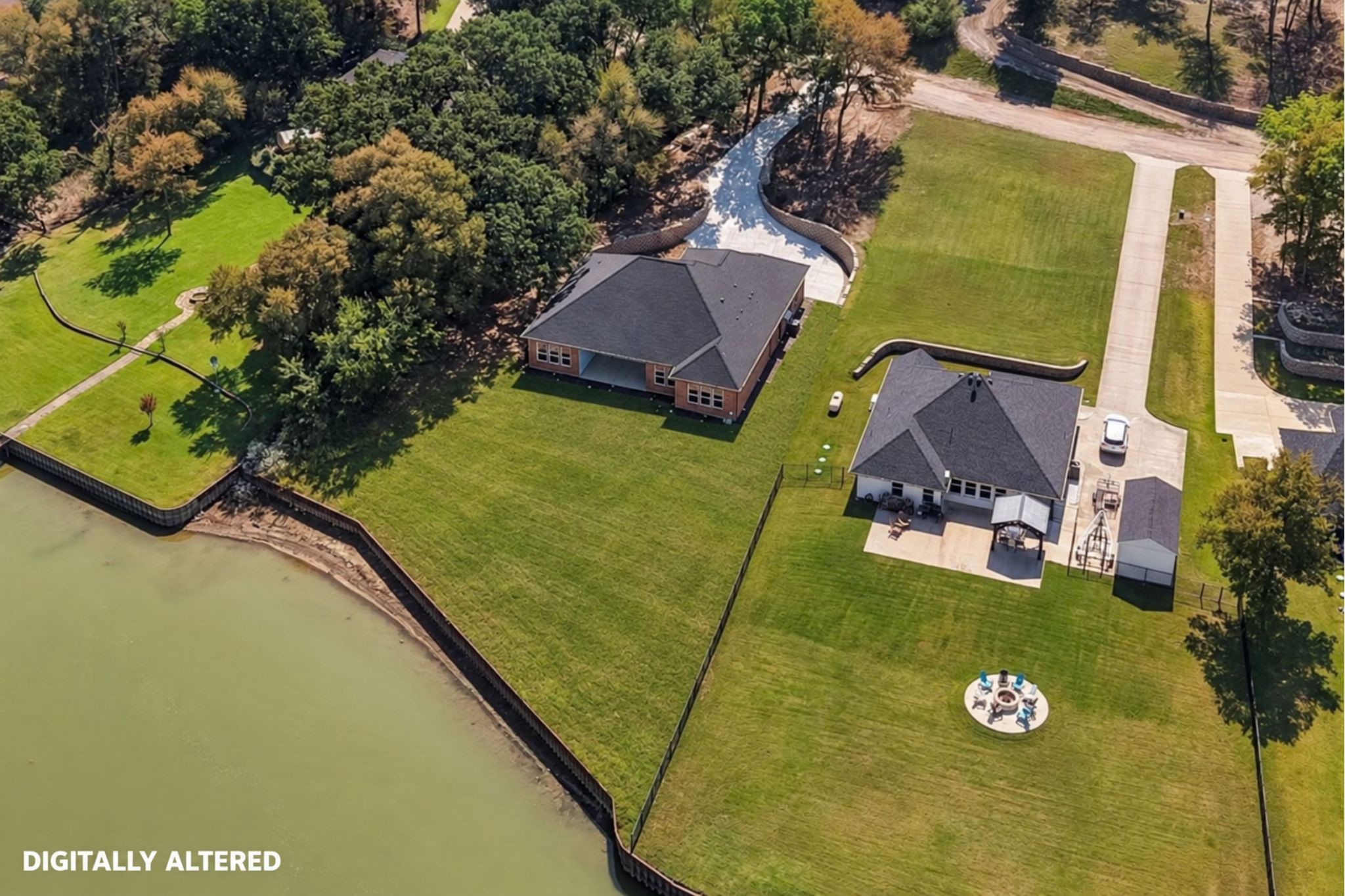 443 Meandering Way
