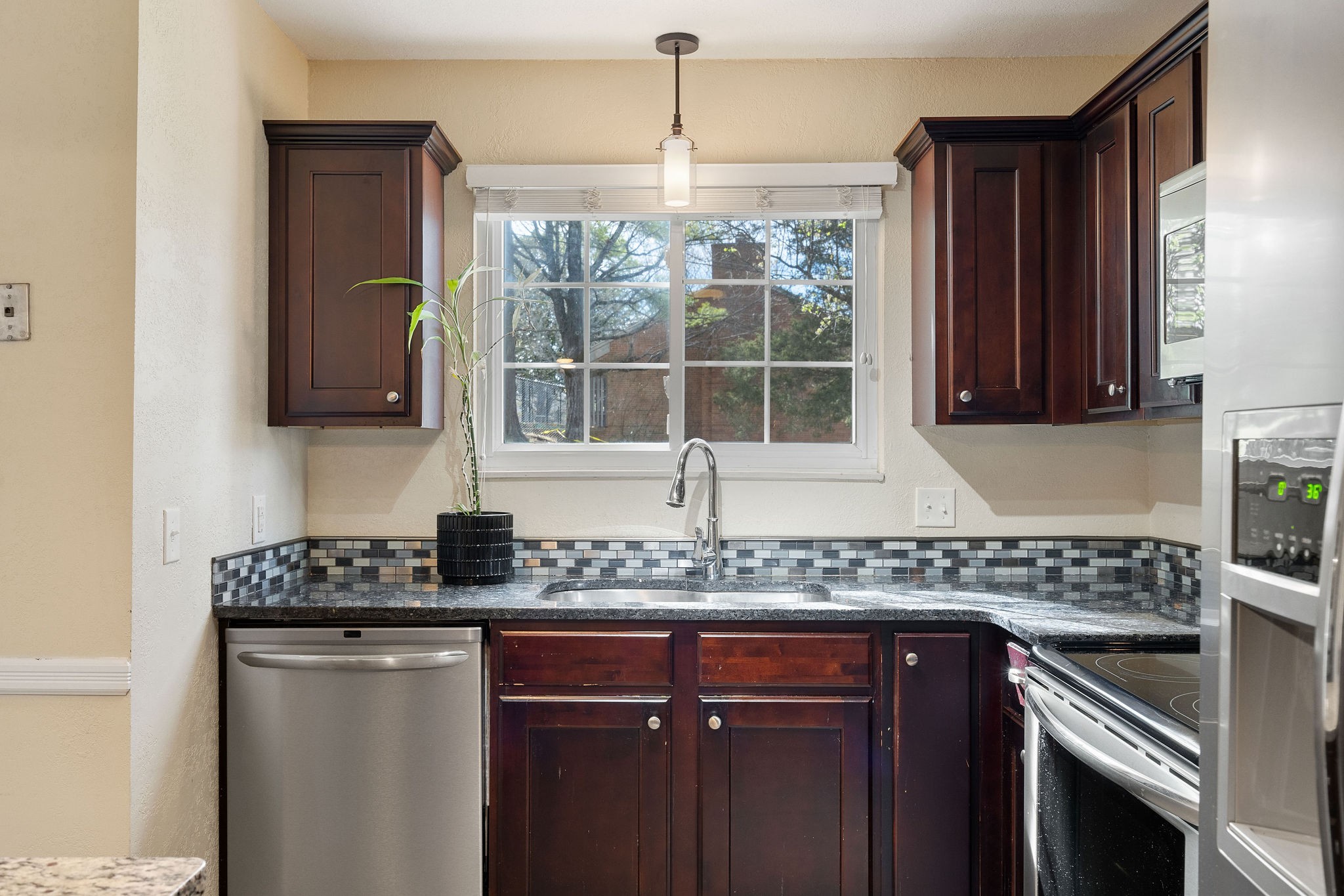 5510 Country Dr Unit: 20