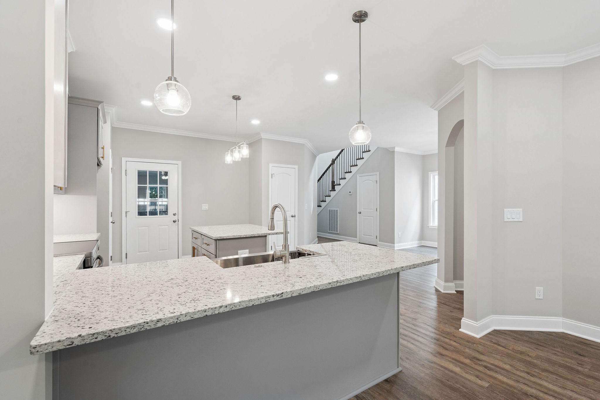 518 Meade Ave