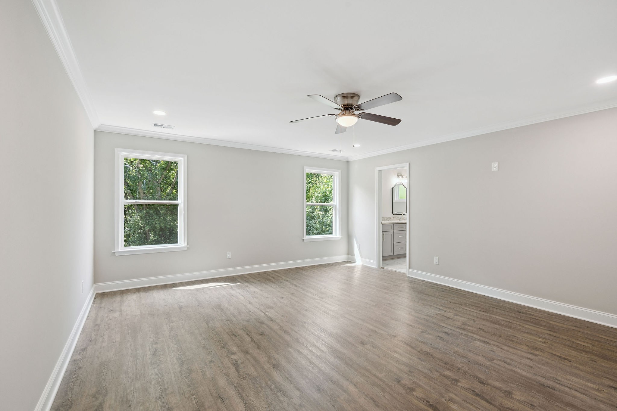 518 Meade Ave