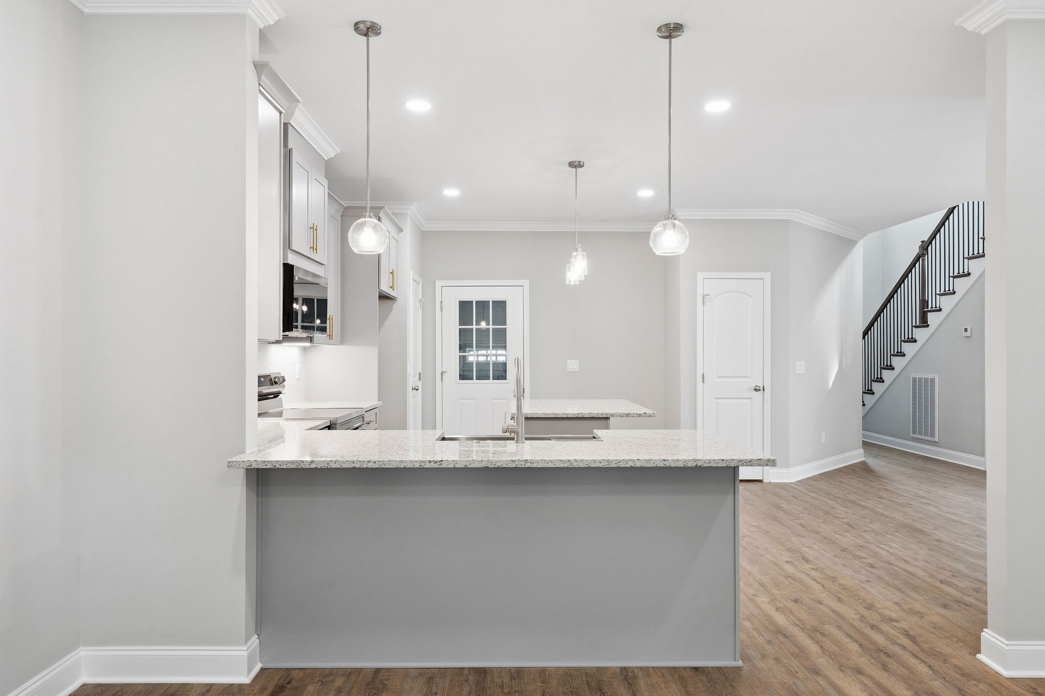 518 Meade Ave