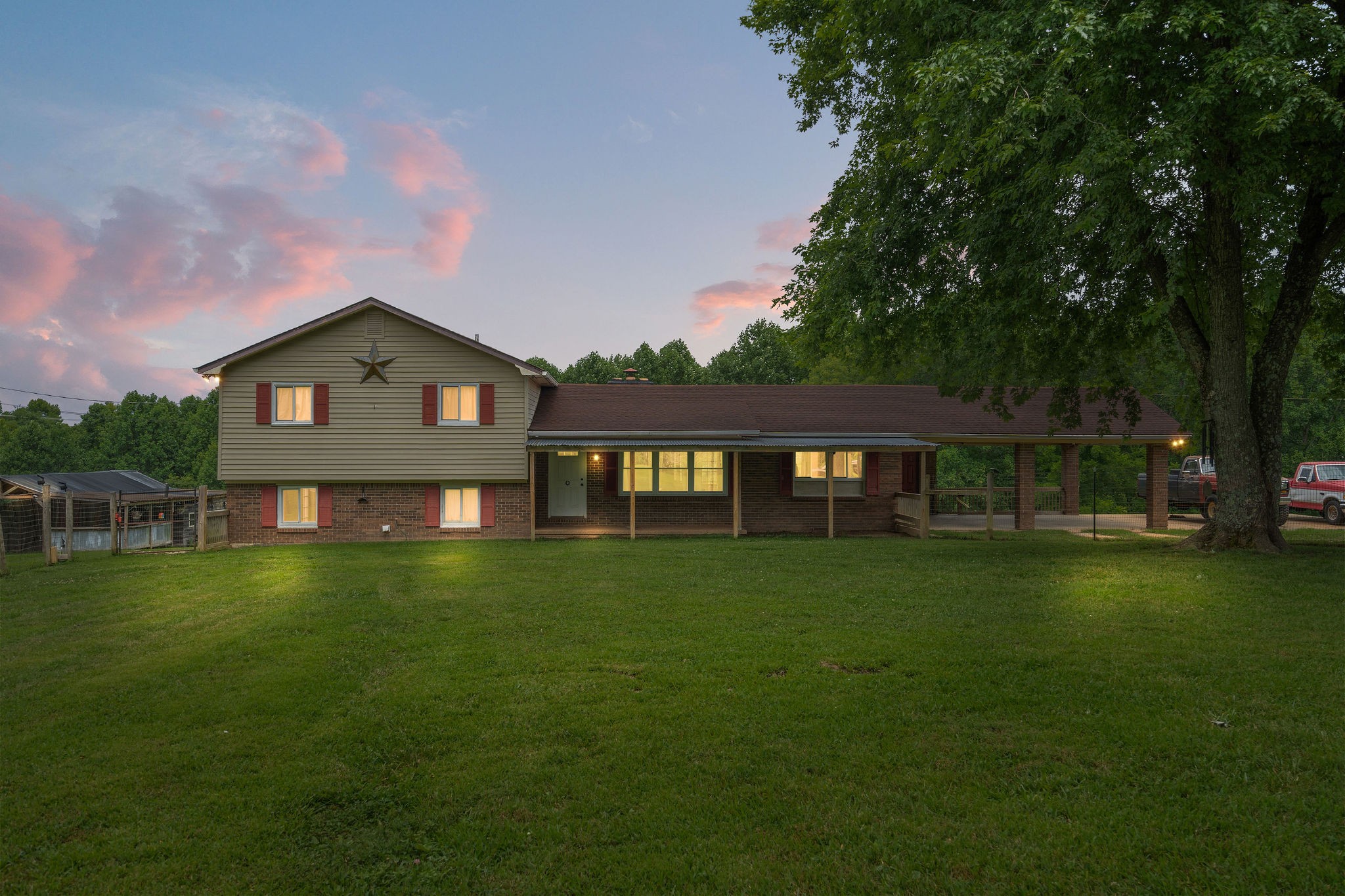 3037 Tunnel Rd