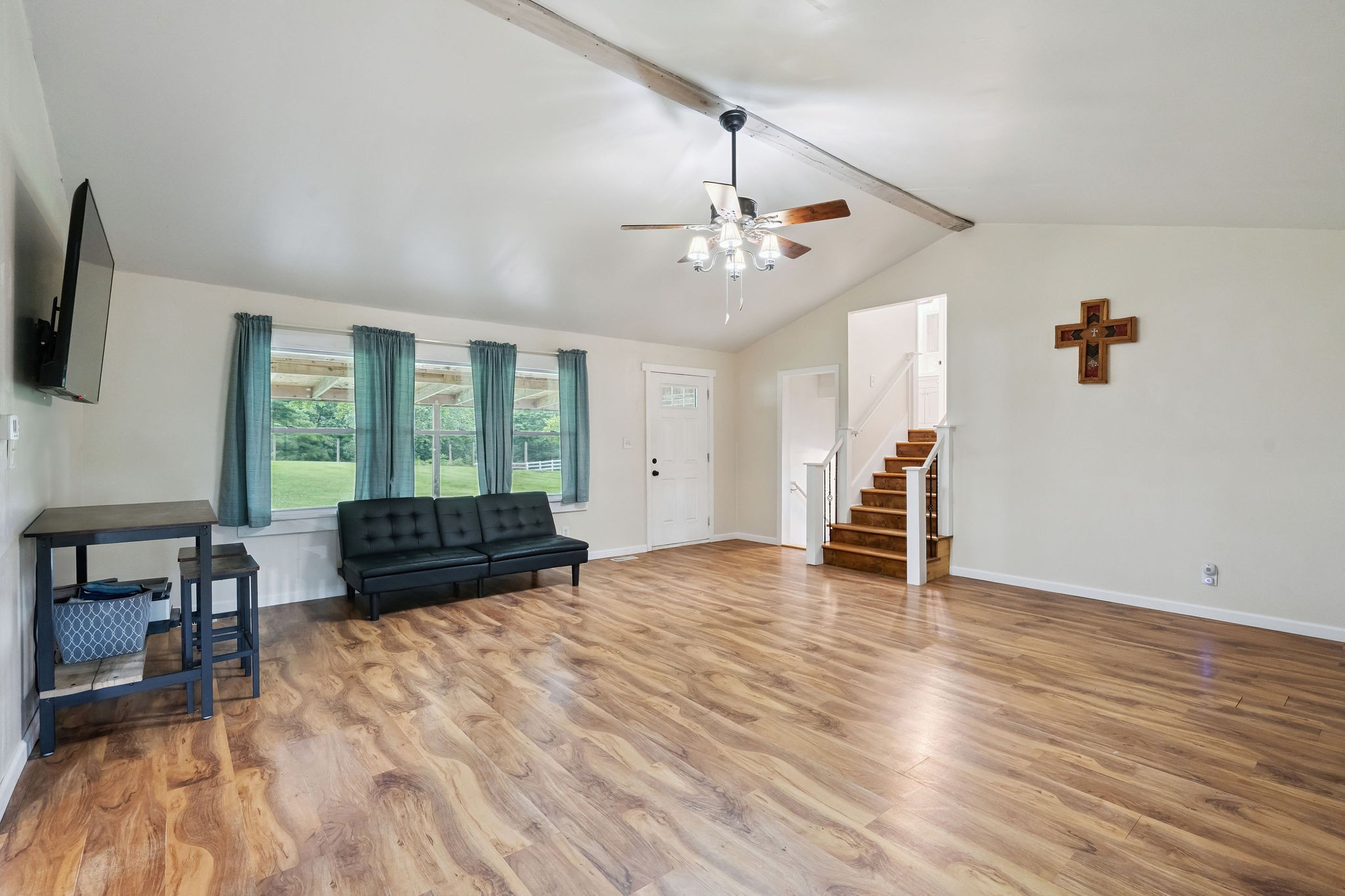 3037 Tunnel Rd