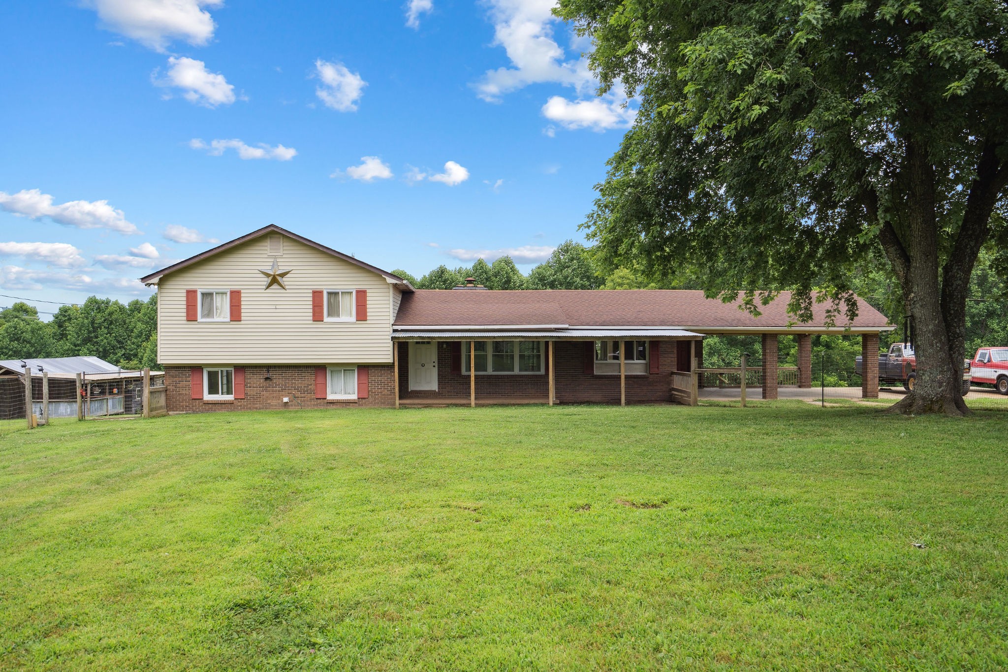 3037 Tunnel Rd