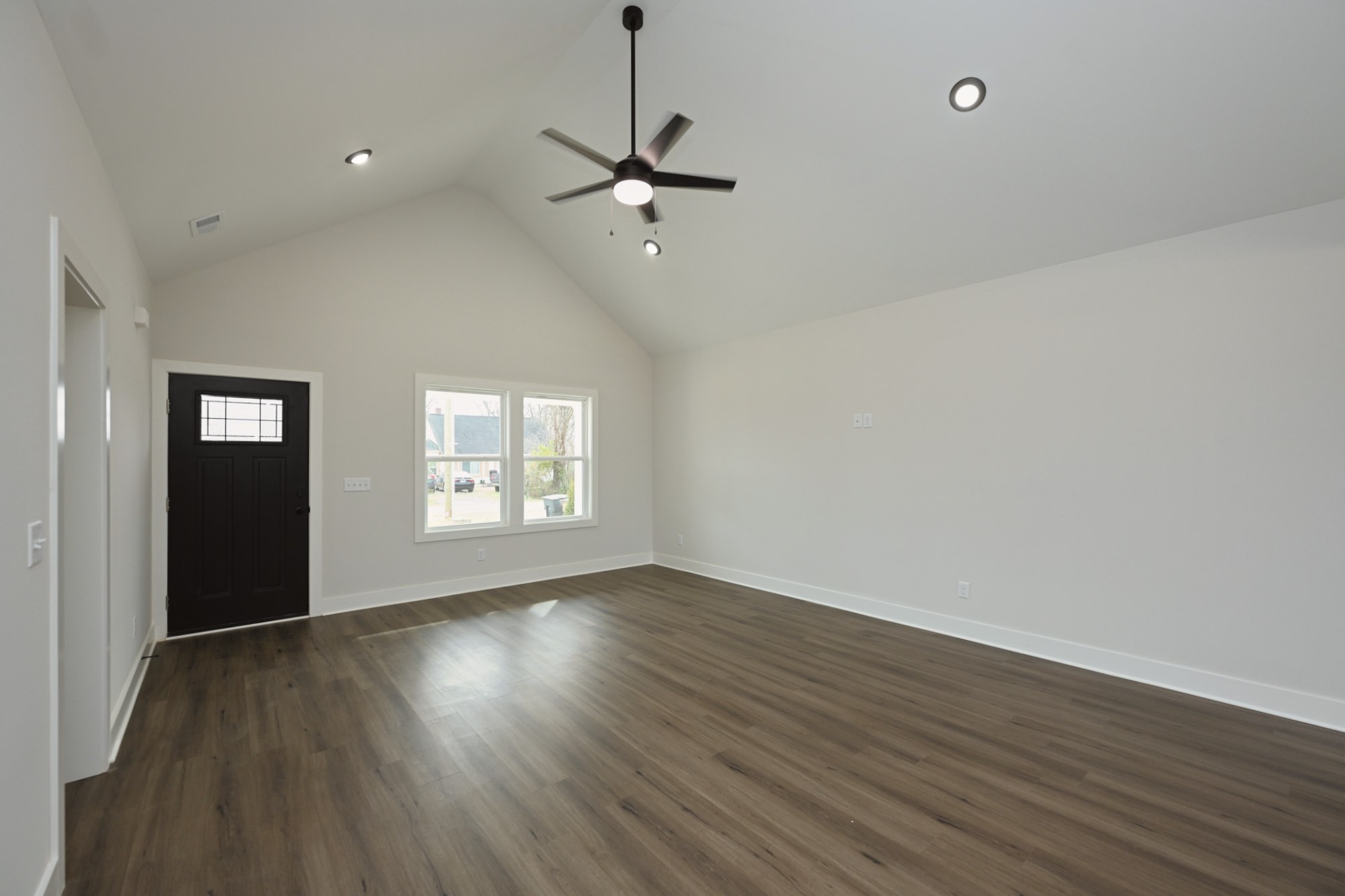 1609A Elizabeth Rd