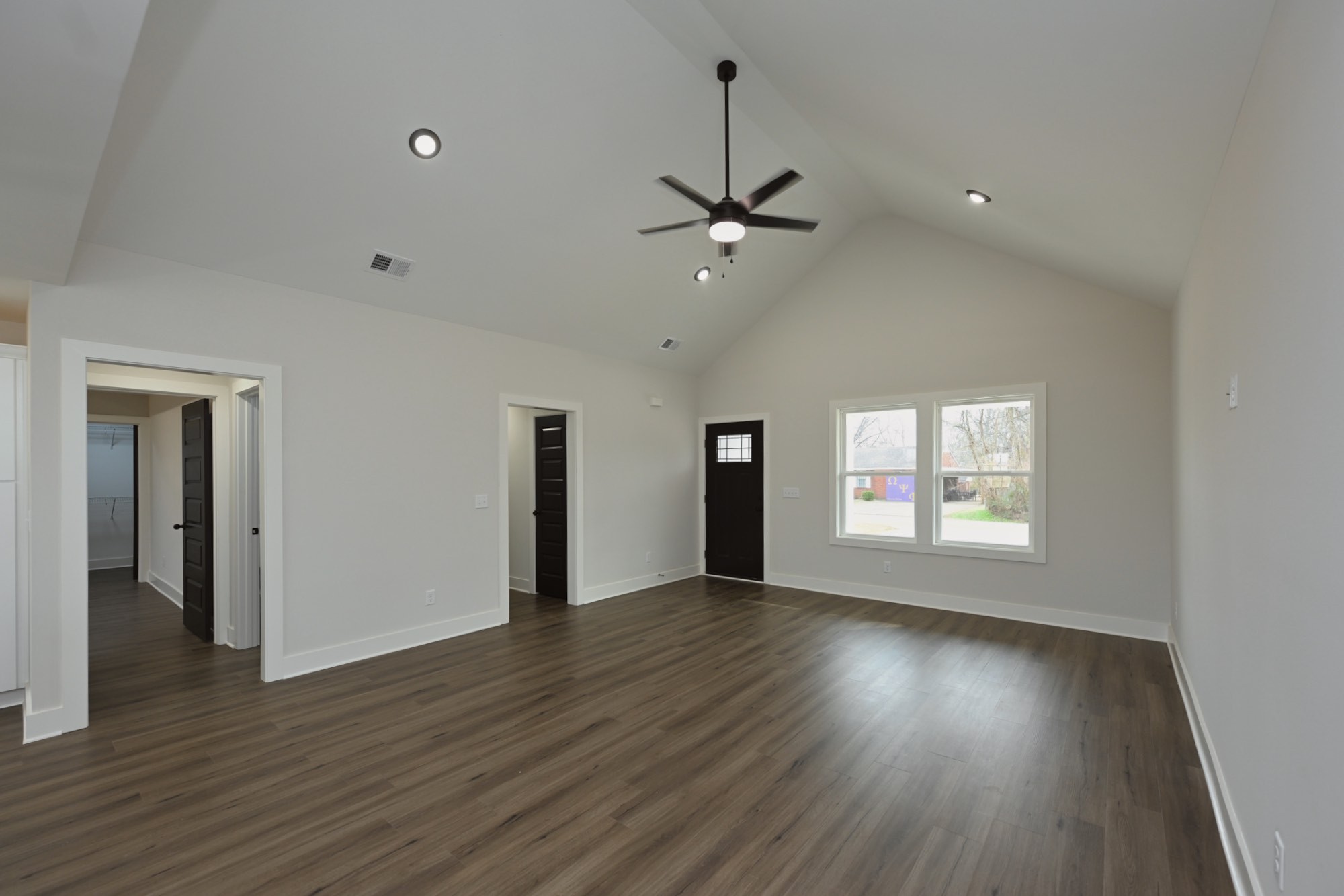 1609A Elizabeth Rd